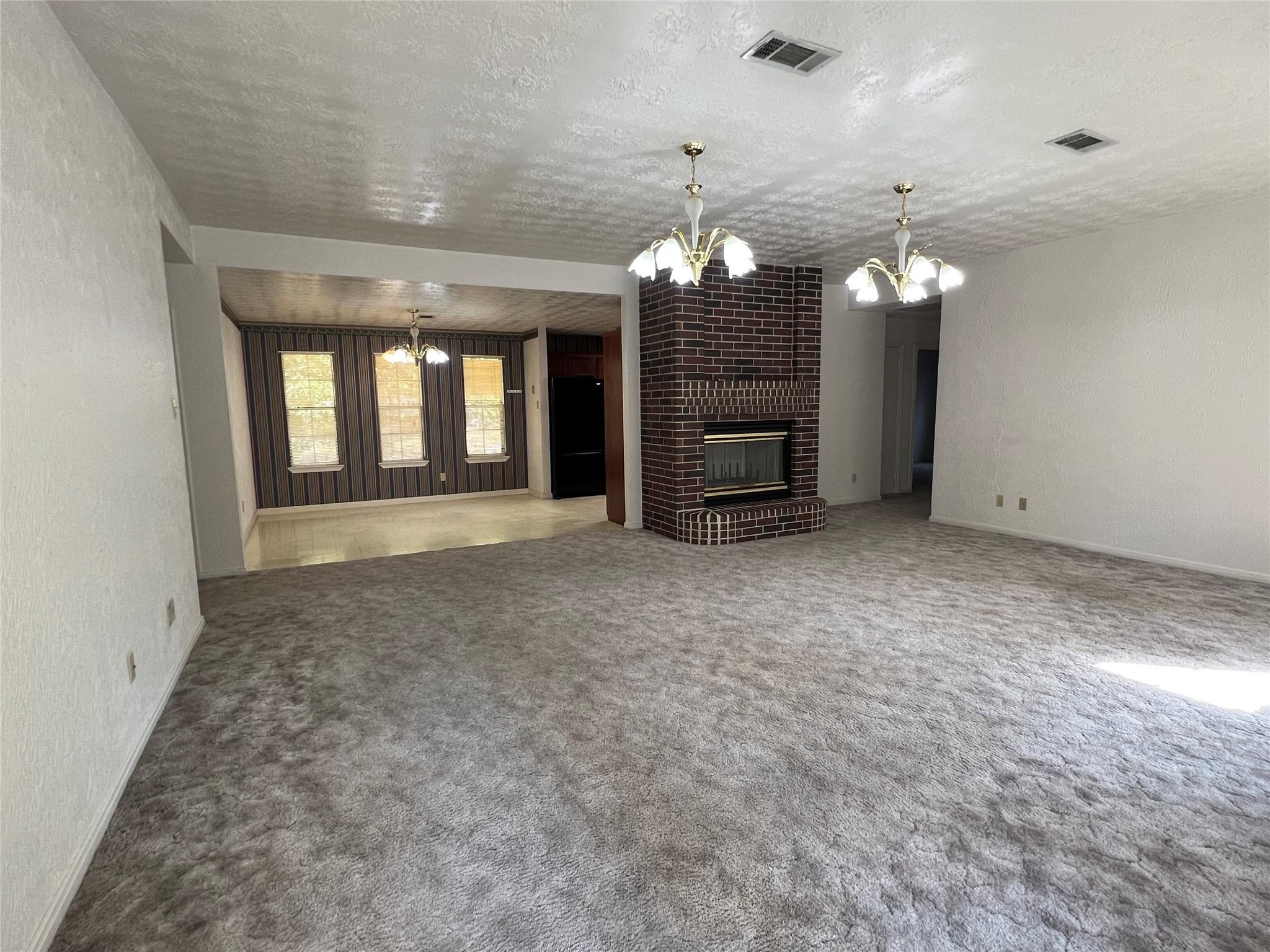 12345 Oak Leaf Road Property Photo 4