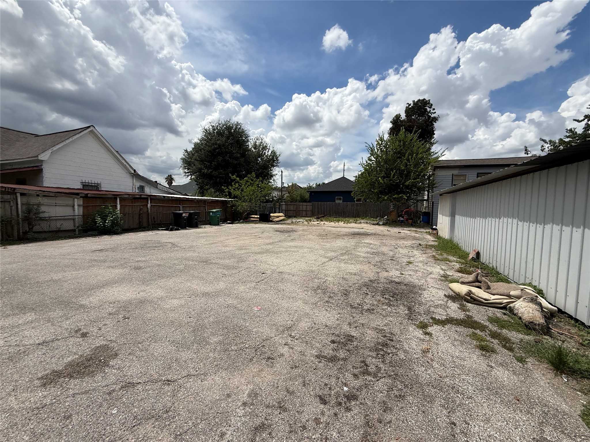 2319 Mckee Street Property Photo 9