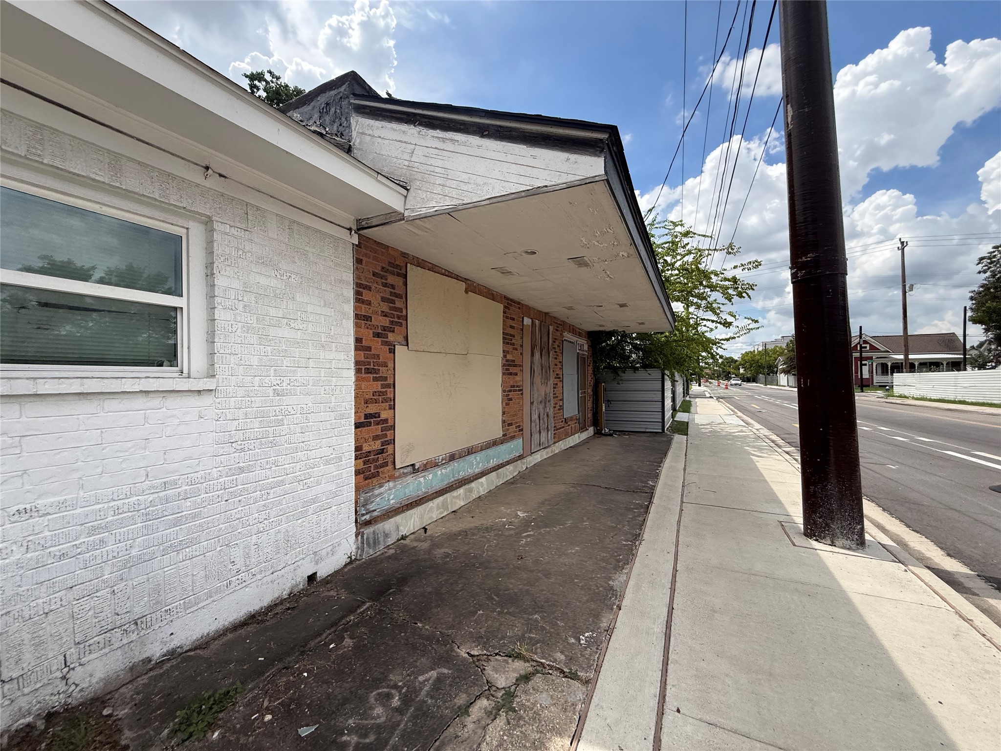 2319 Mckee Street Property Photo 11
