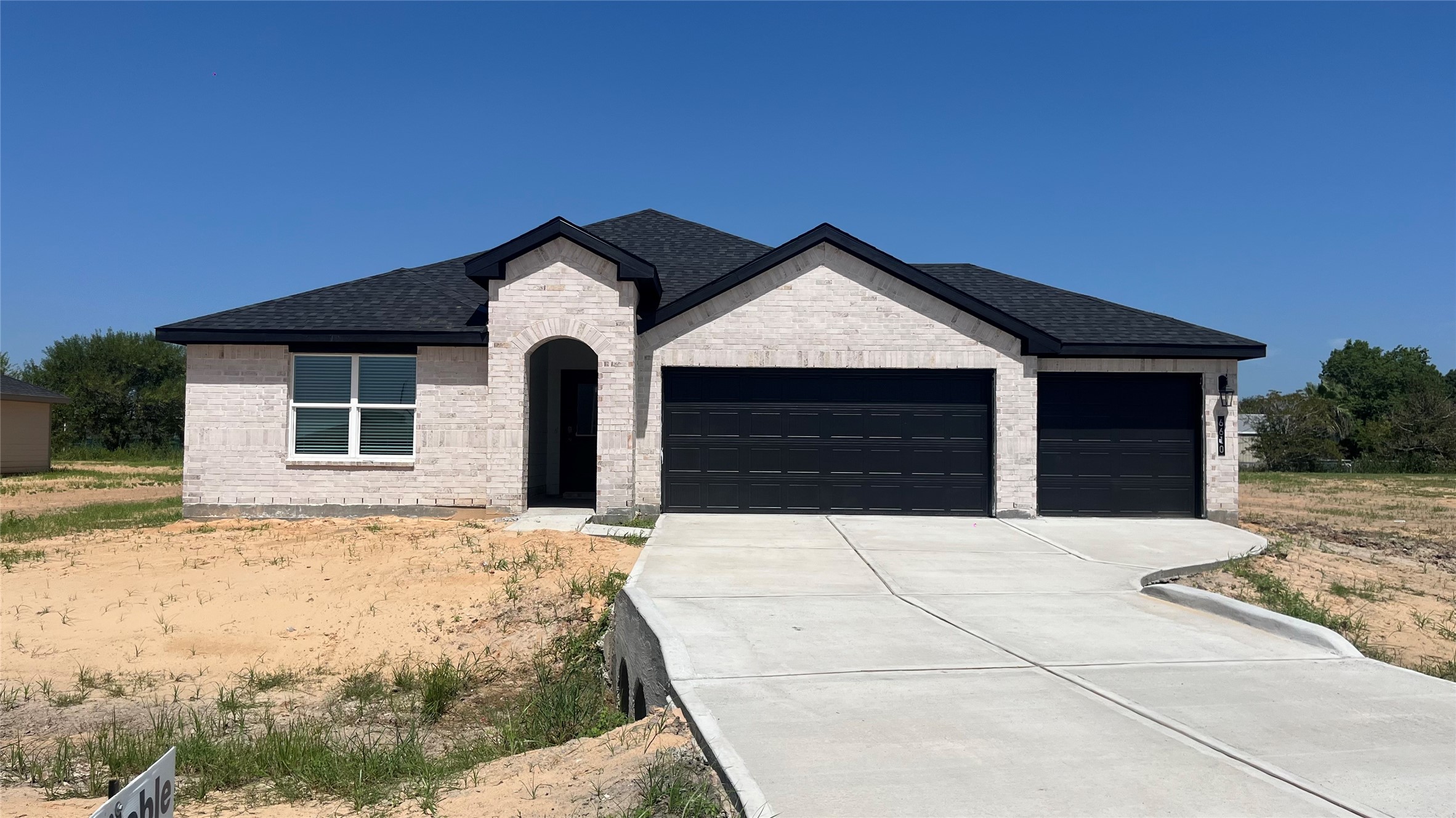 6618 Pelican Lane Property Photo 1