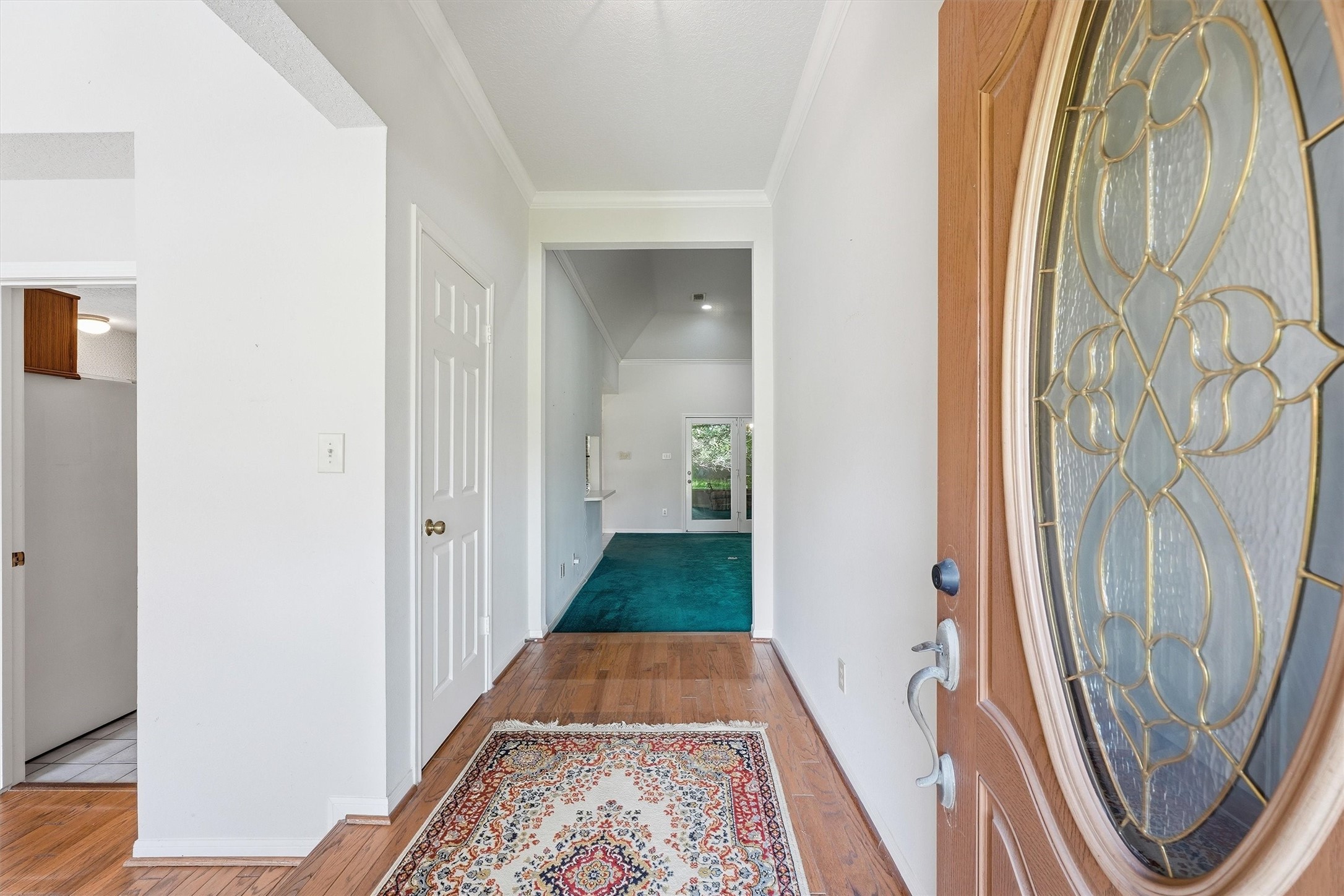 1013 Glenshannon Avenue Property Photo 3
