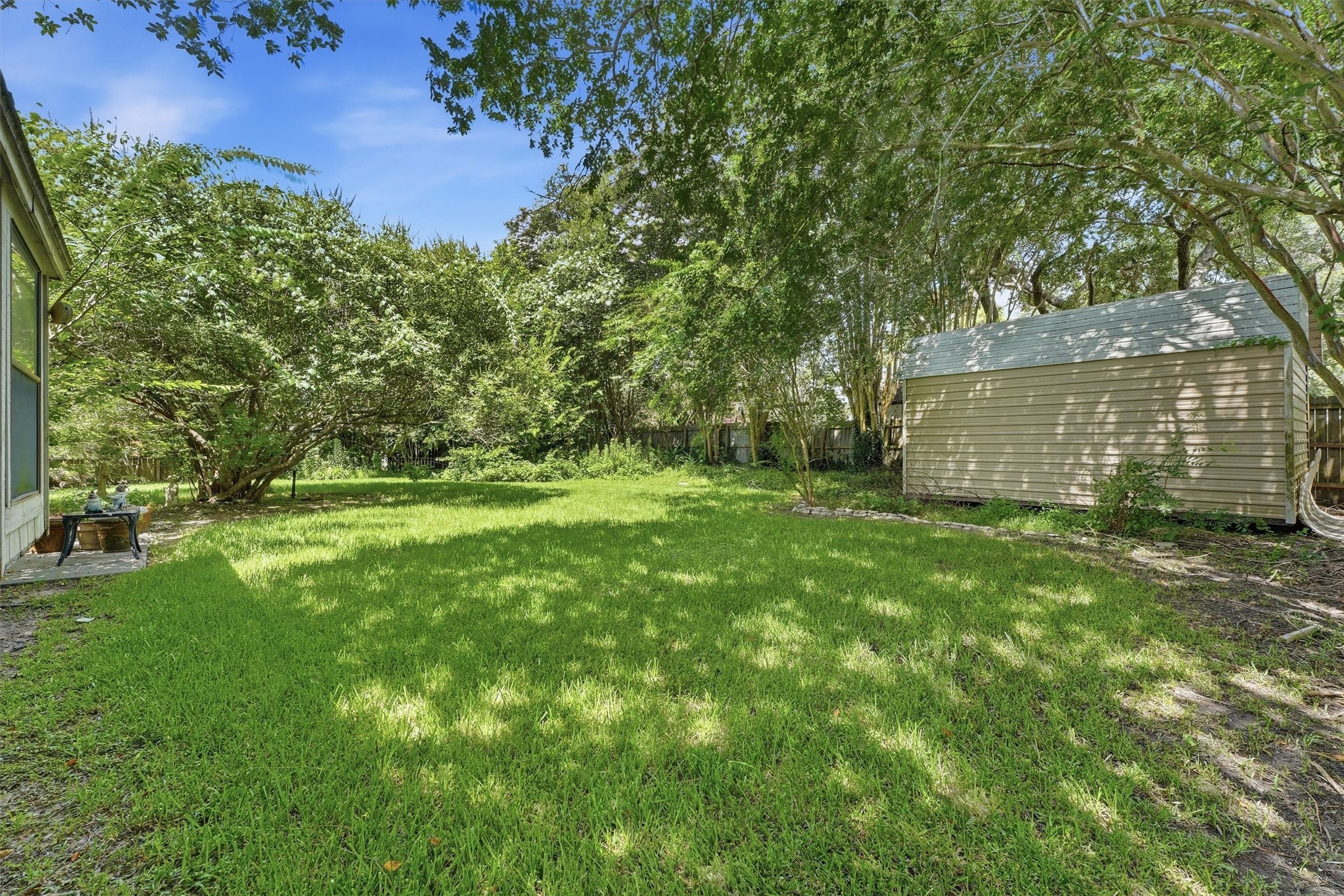 1013 Glenshannon Avenue Property Photo 25