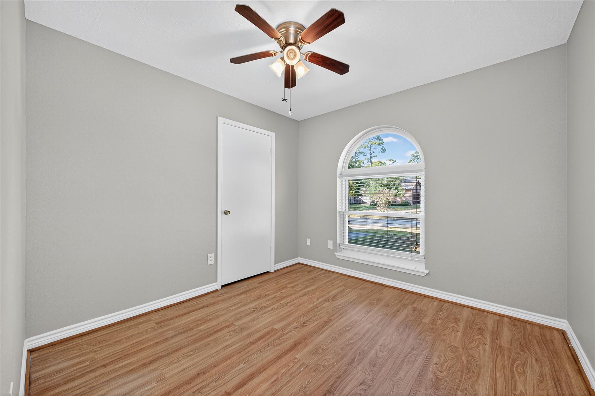 5834 Fallengate Drive Property Photo 7