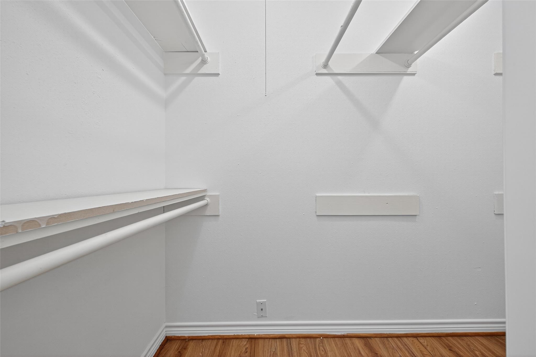 5834 Fallengate Drive Property Photo 8
