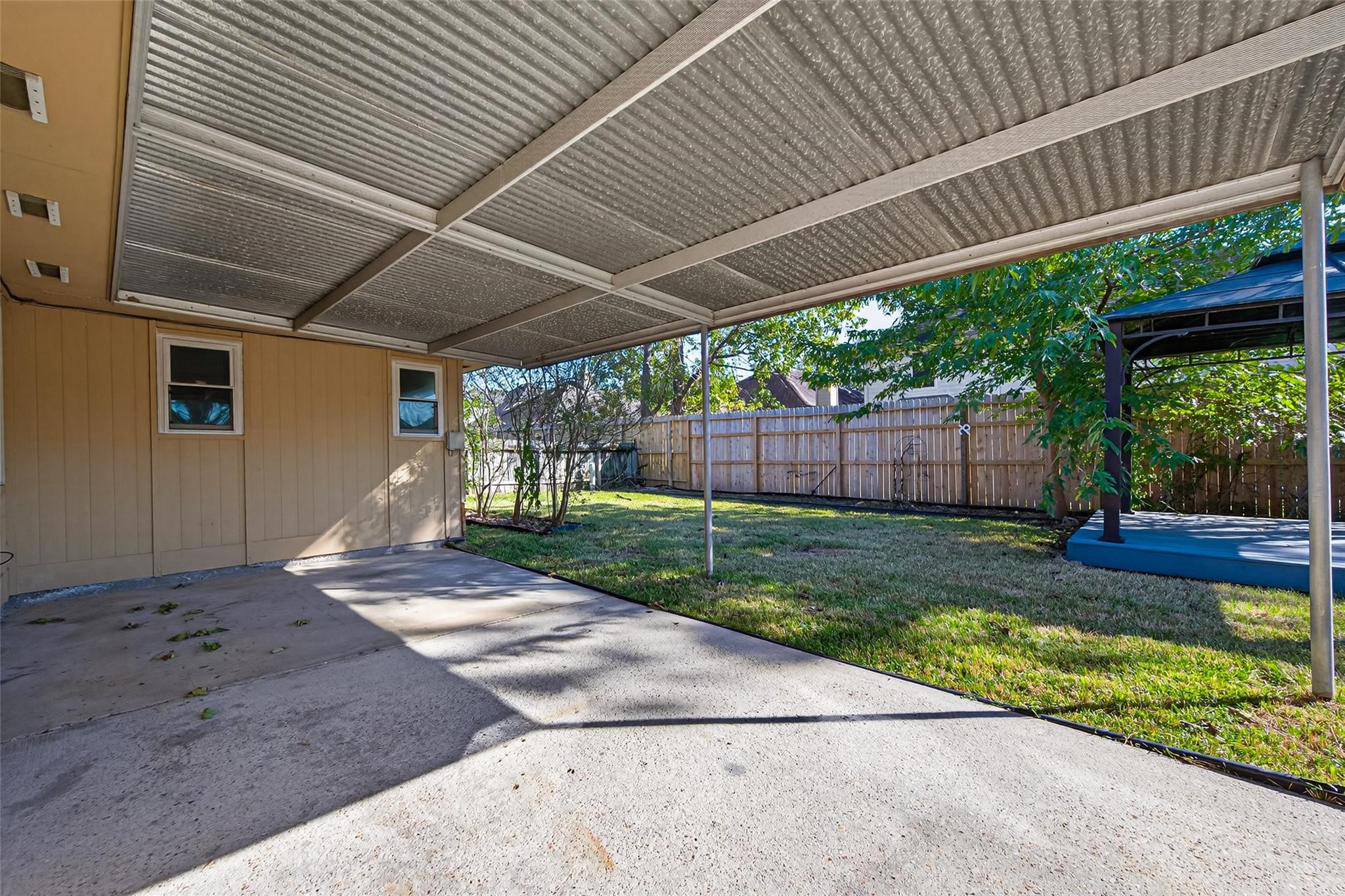 5834 Fallengate Drive Property Photo 14