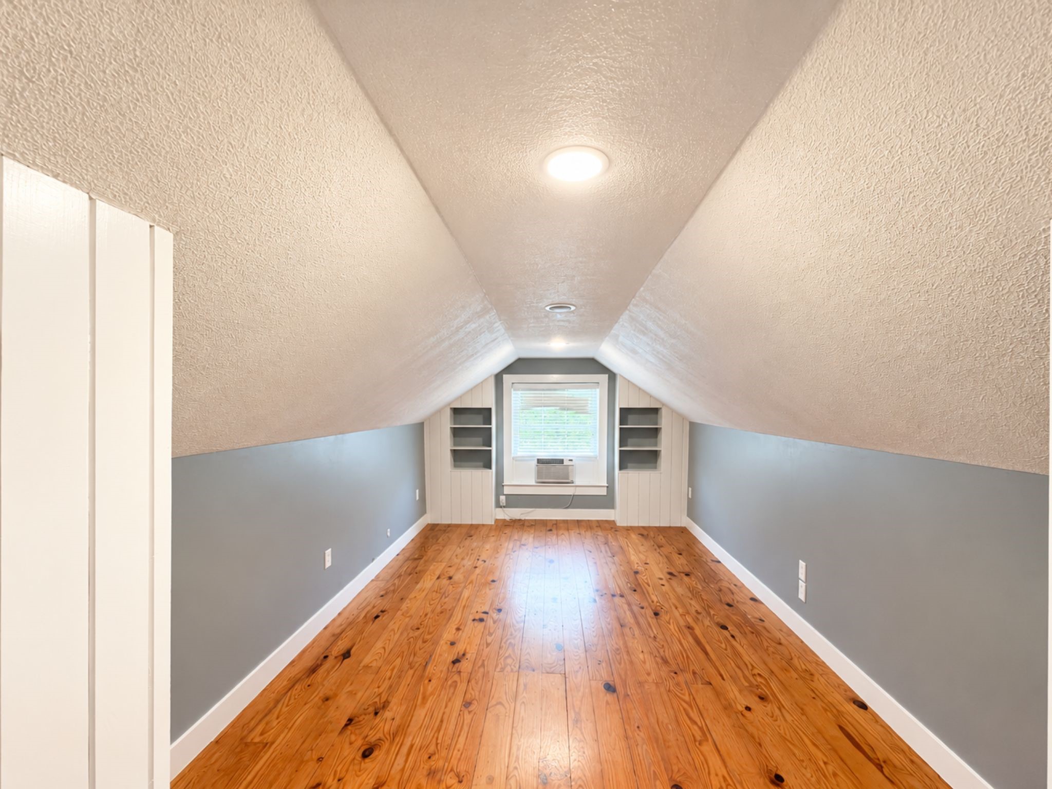 5223 Avenue O Property Photo 16