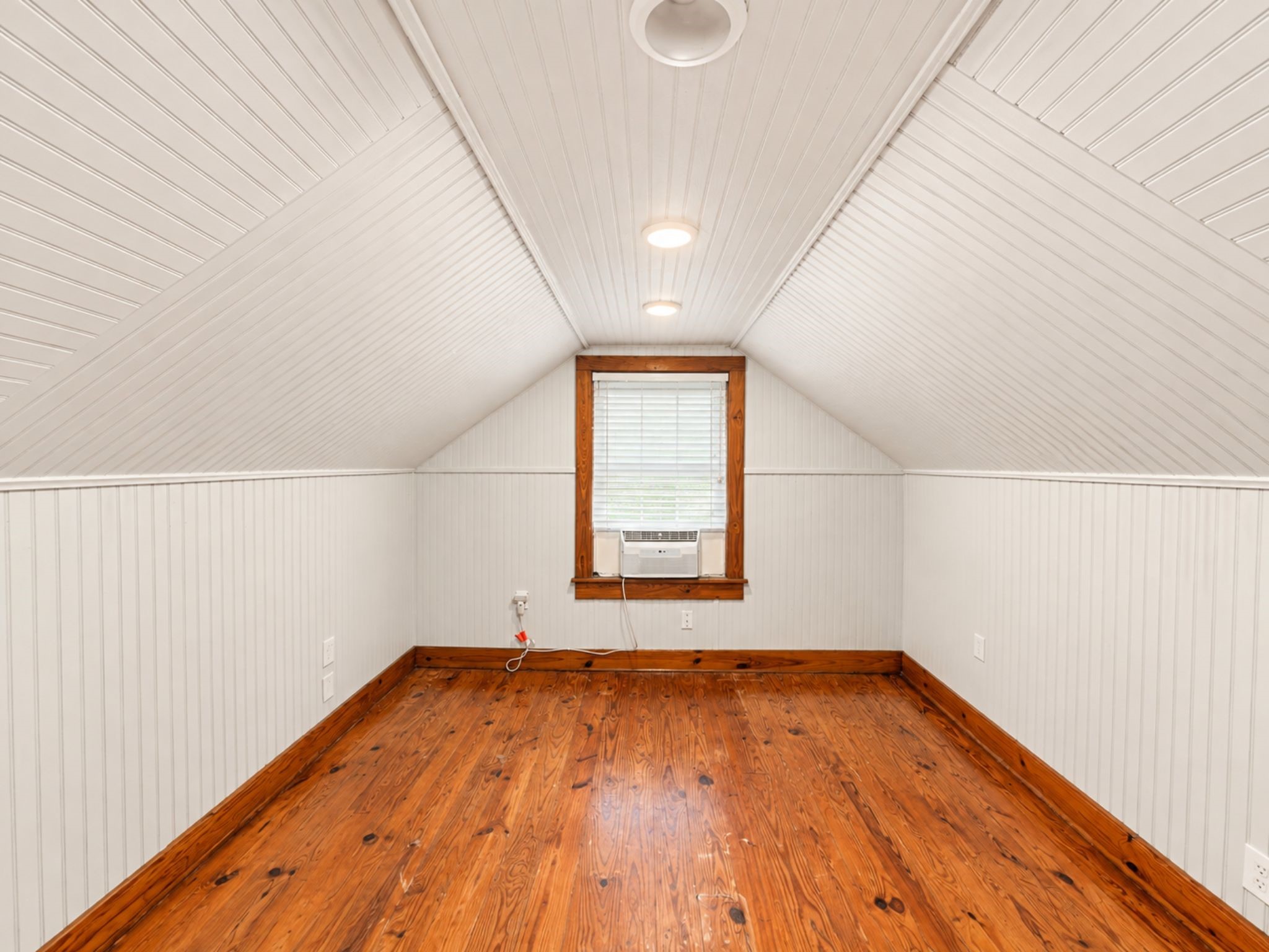 5223 Avenue O Property Photo 18