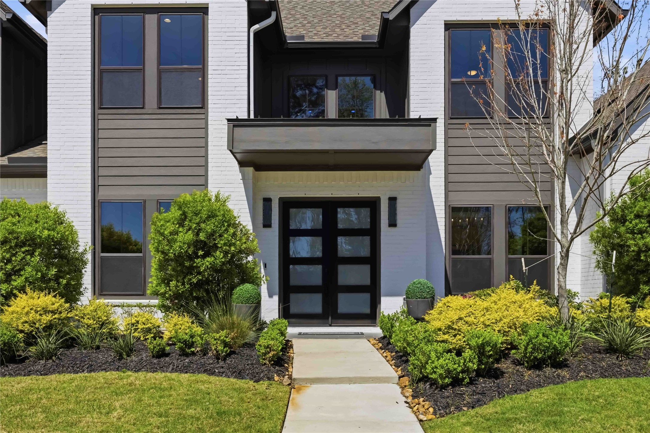 16011 Bonjour Boulevard Property Photo 5