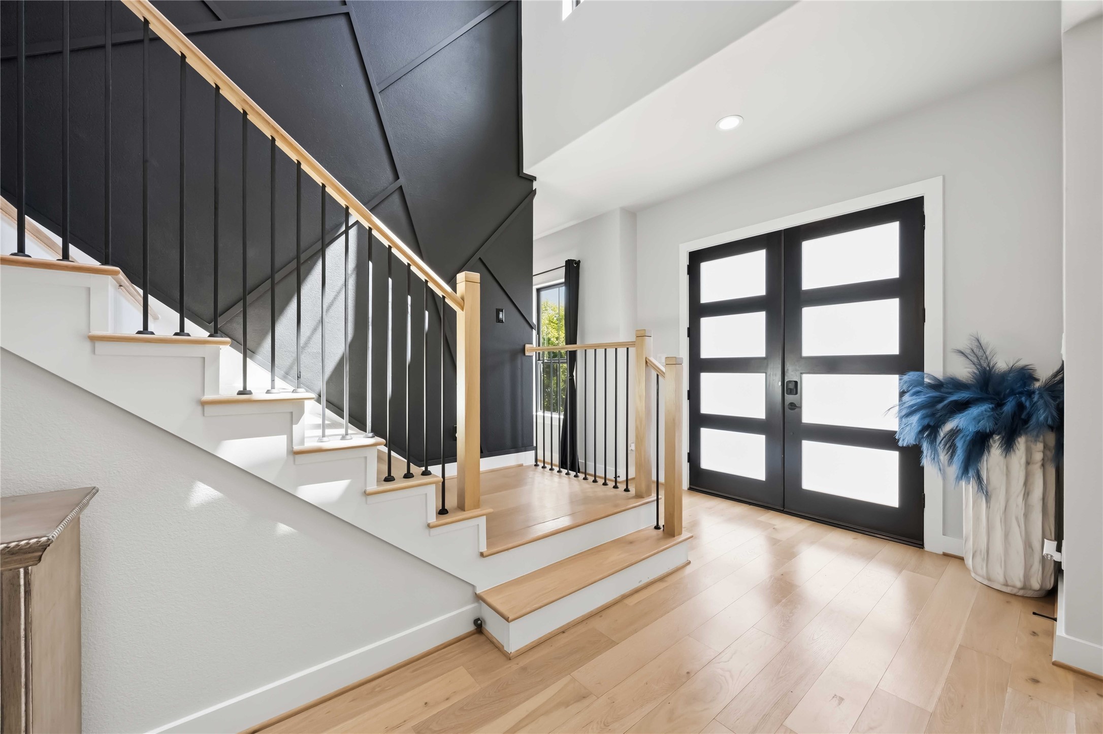 16011 Bonjour Boulevard Property Photo 9