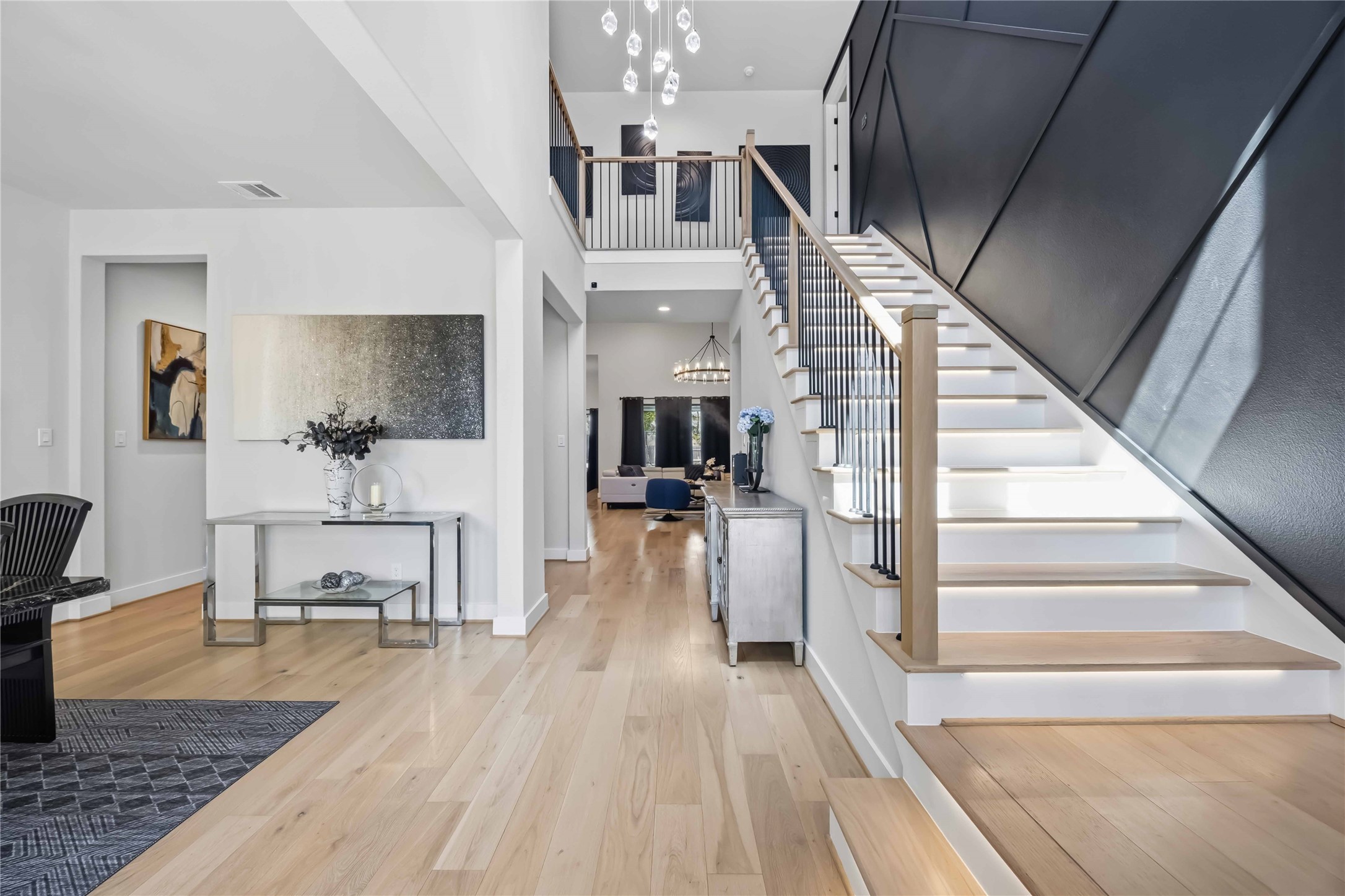 16011 Bonjour Boulevard Property Photo 11
