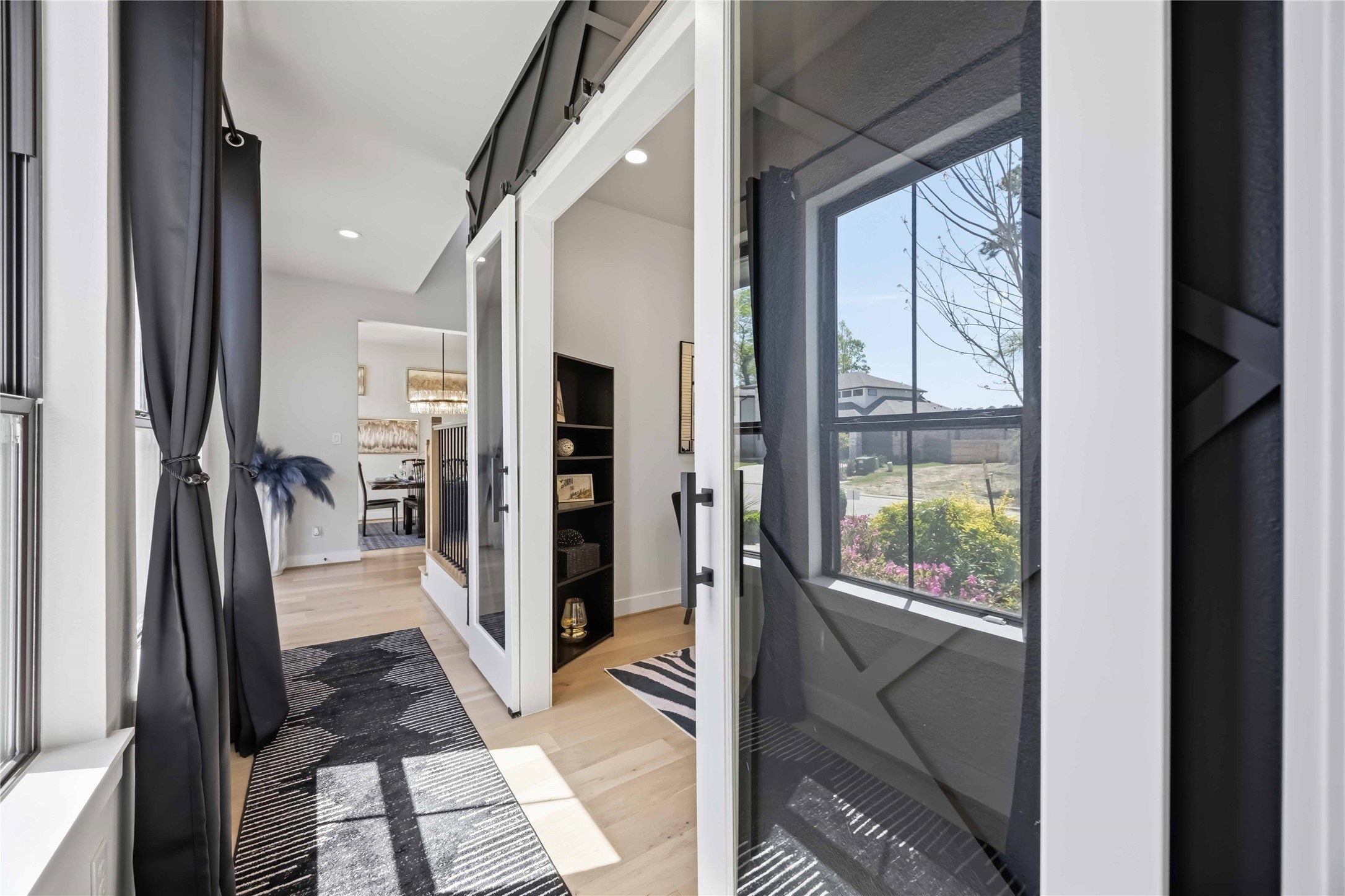 16011 Bonjour Boulevard Property Photo 25