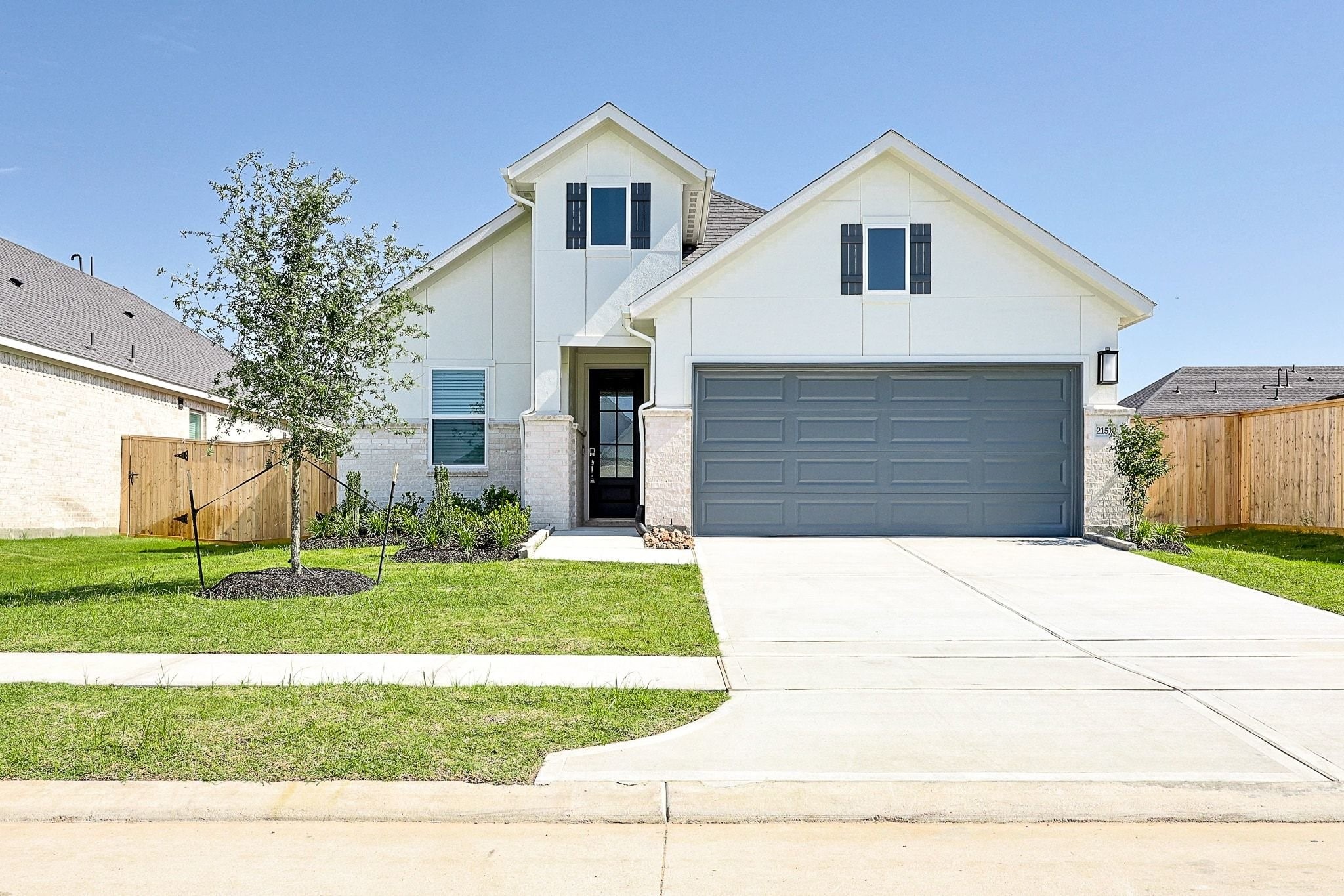 21510 Banpo Bend Drive Property Photo 1
