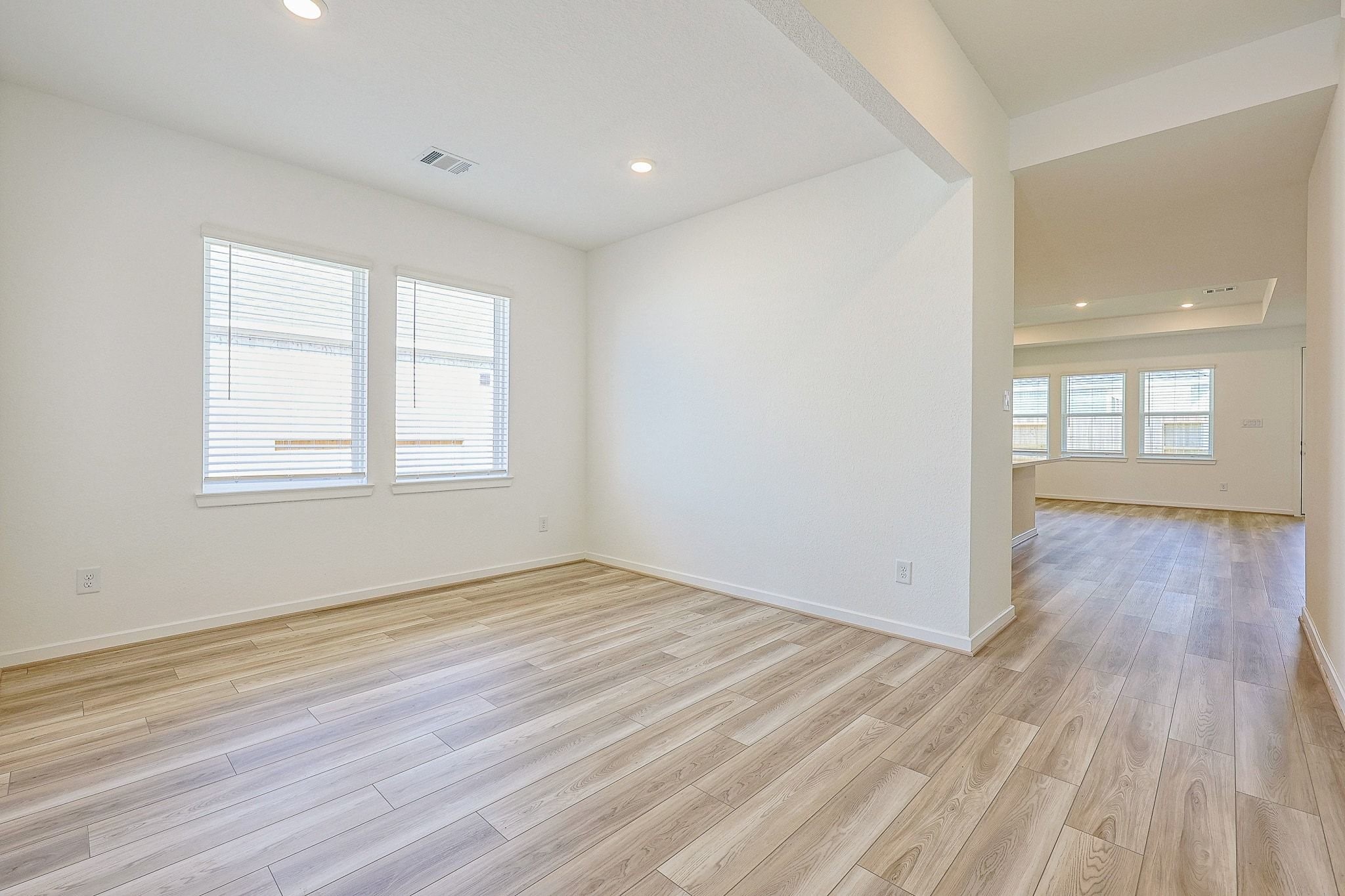 21510 Banpo Bend Drive Property Photo 5