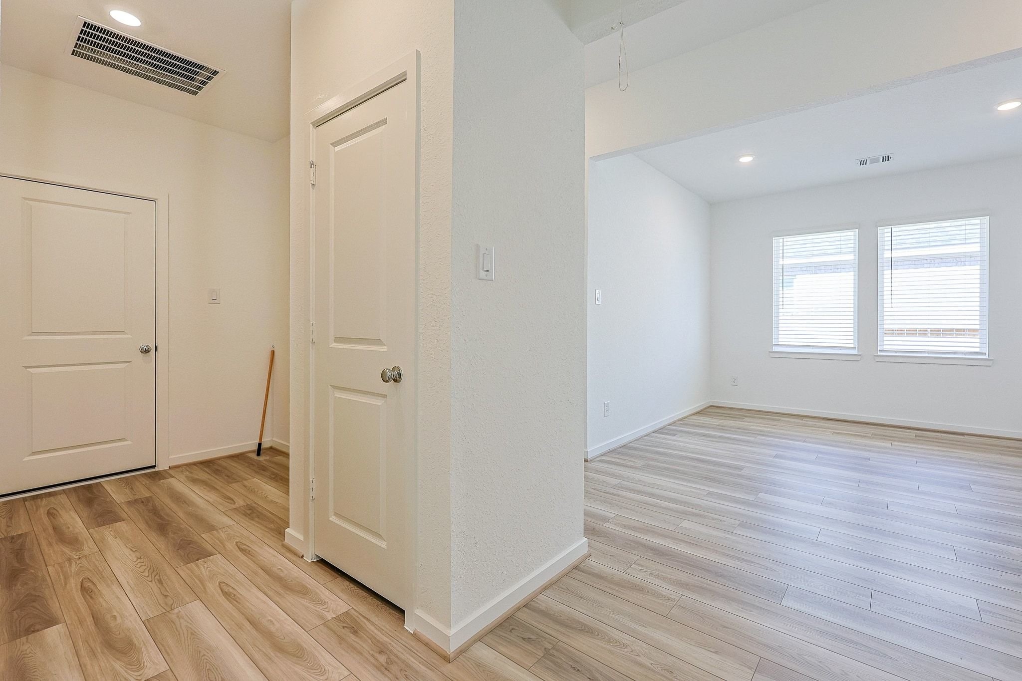 21510 Banpo Bend Drive Property Photo 14