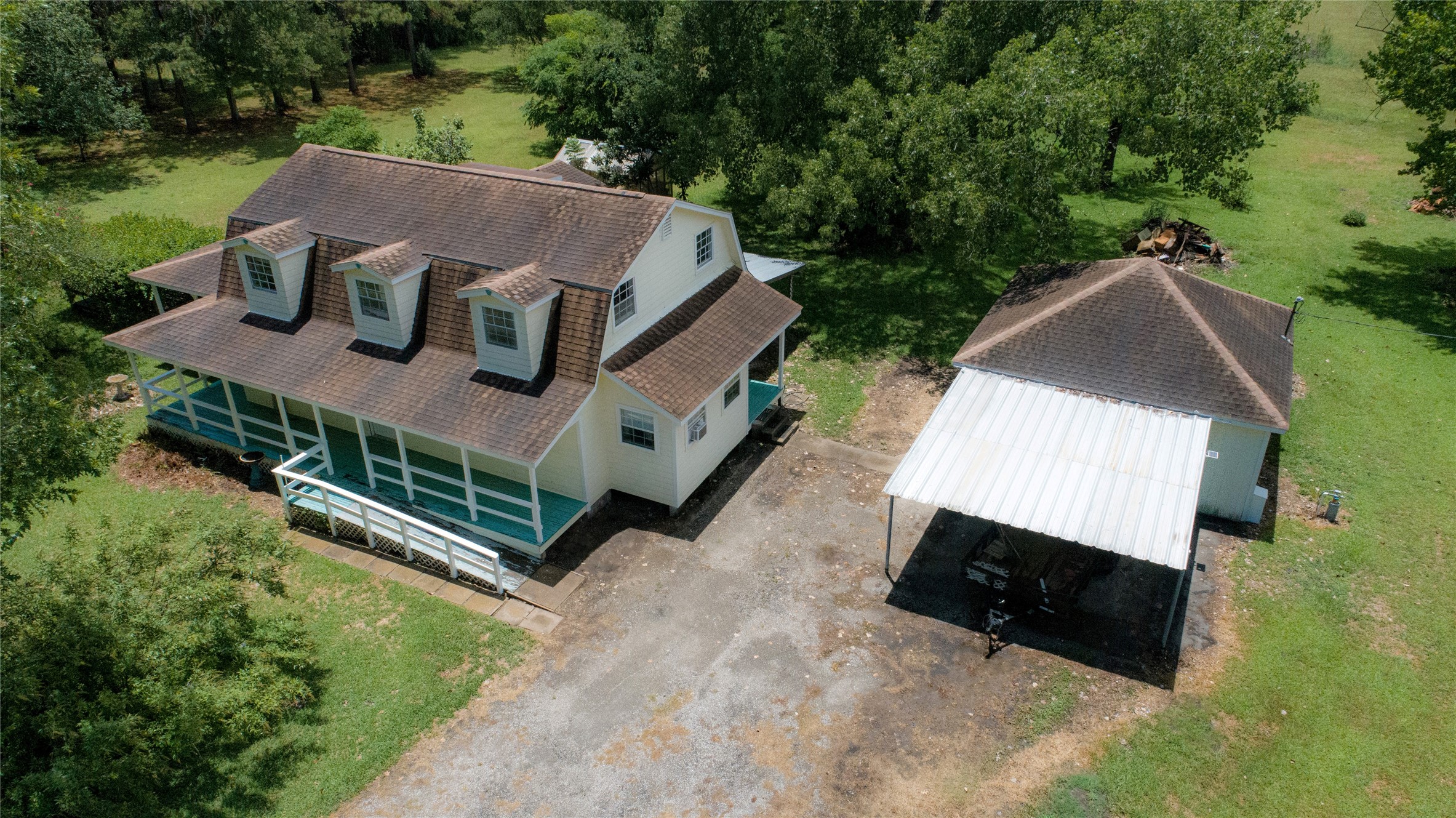 15586 County Road 436 Property Photo 1