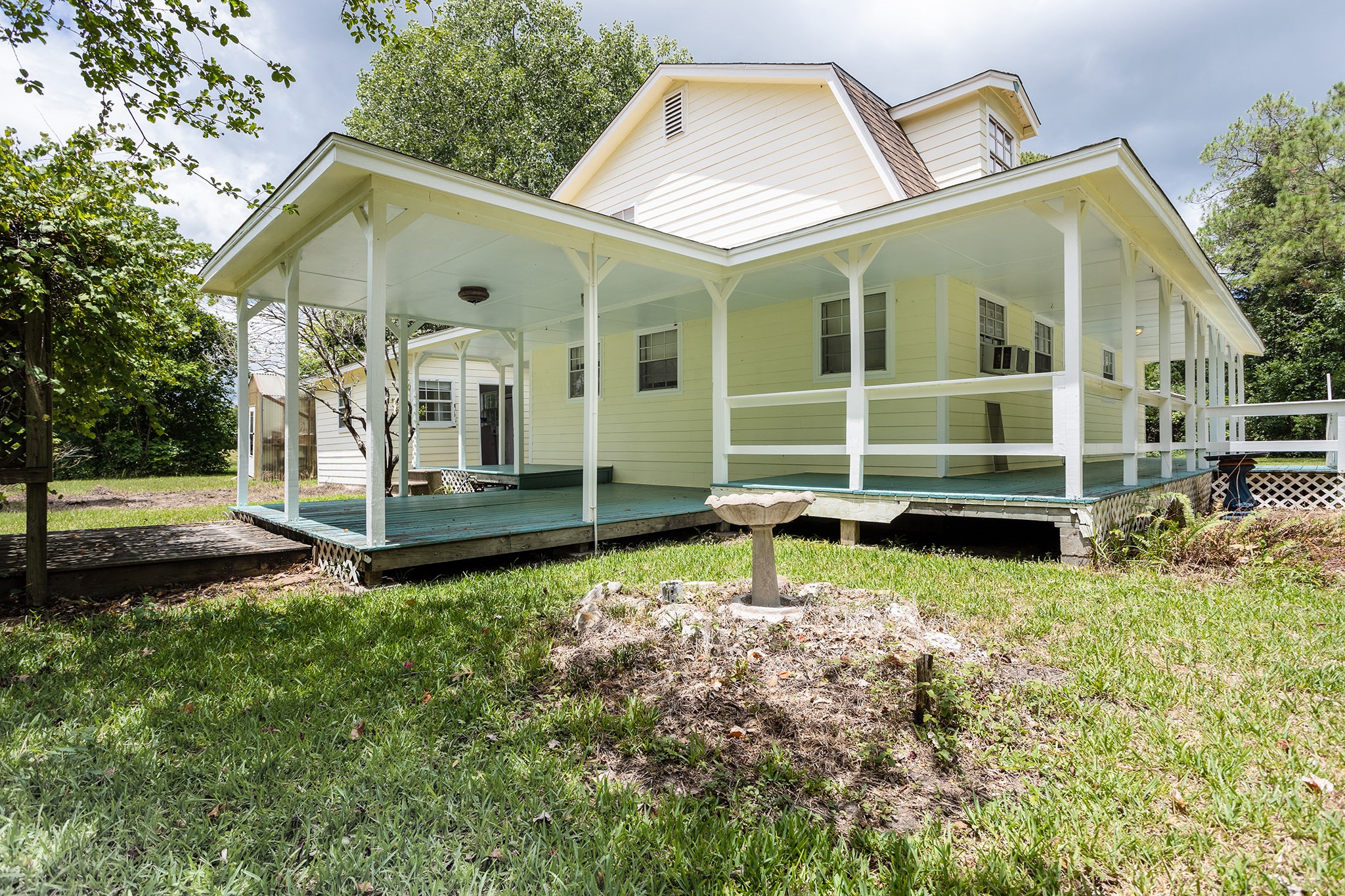 15586 County Road 436 Property Photo 5