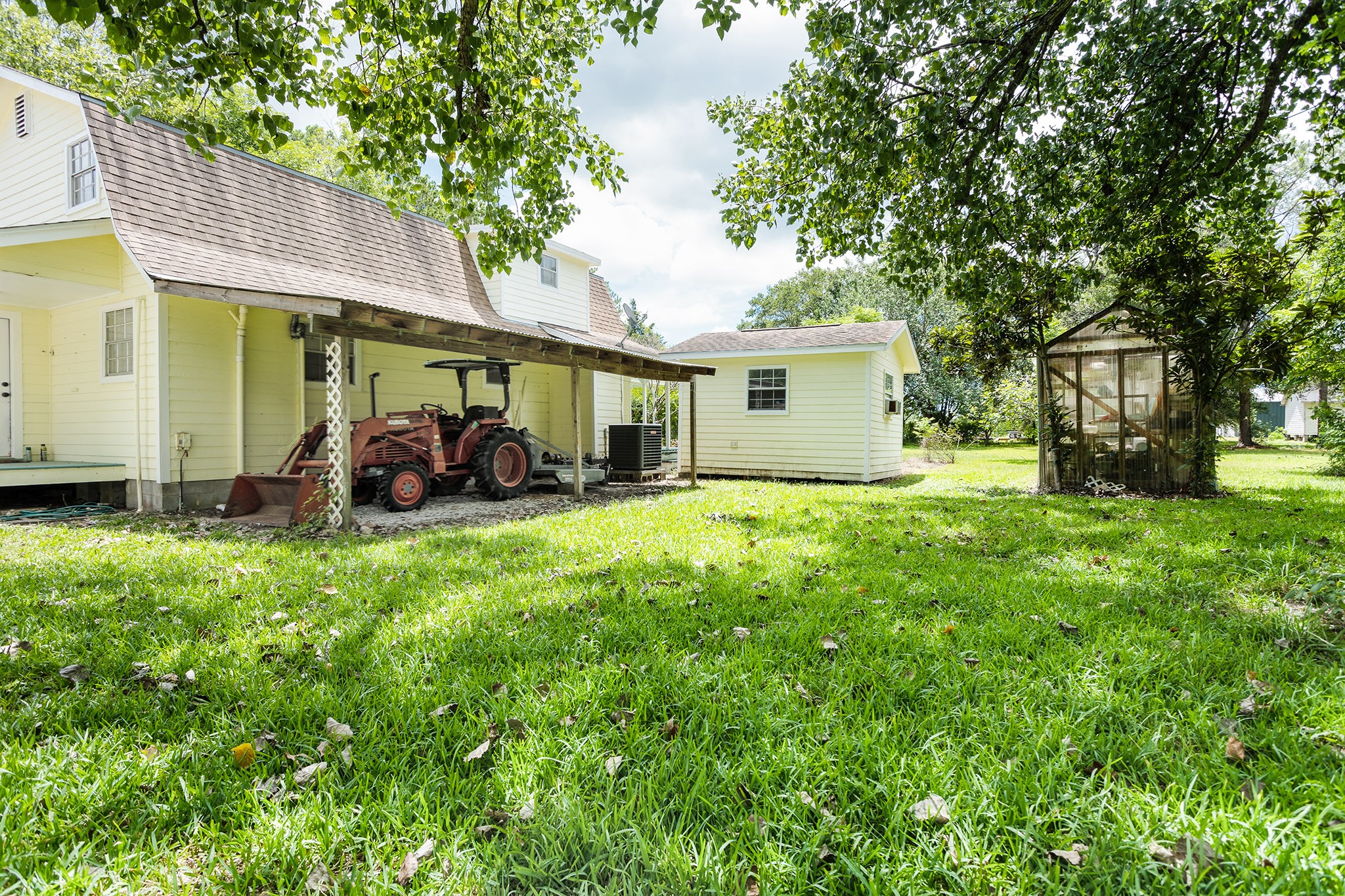 15586 County Road 436 Property Photo 15