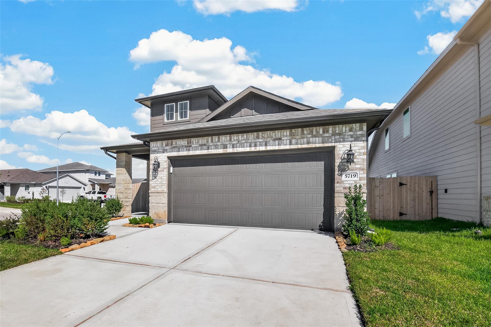 5719 Adamite Way Property Photo 2