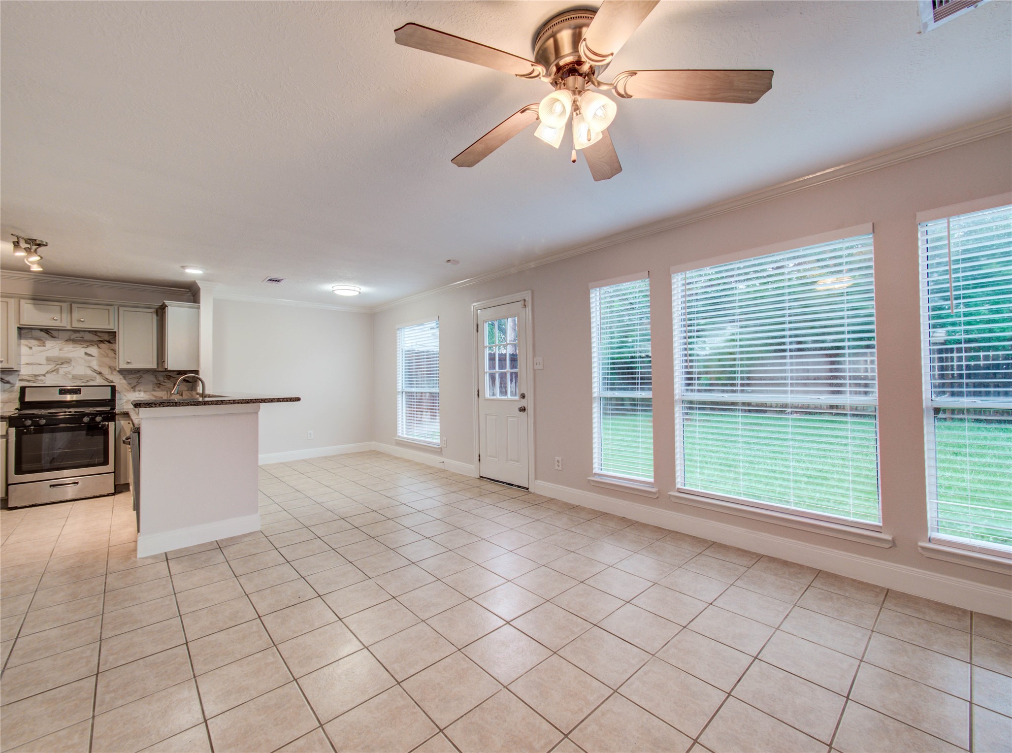 4218 Field Meadow Drive Property Photo 4