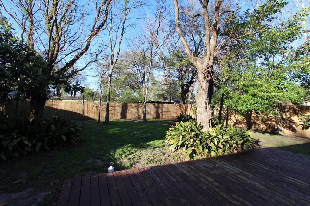6534 Sivley Street Property Photo 13