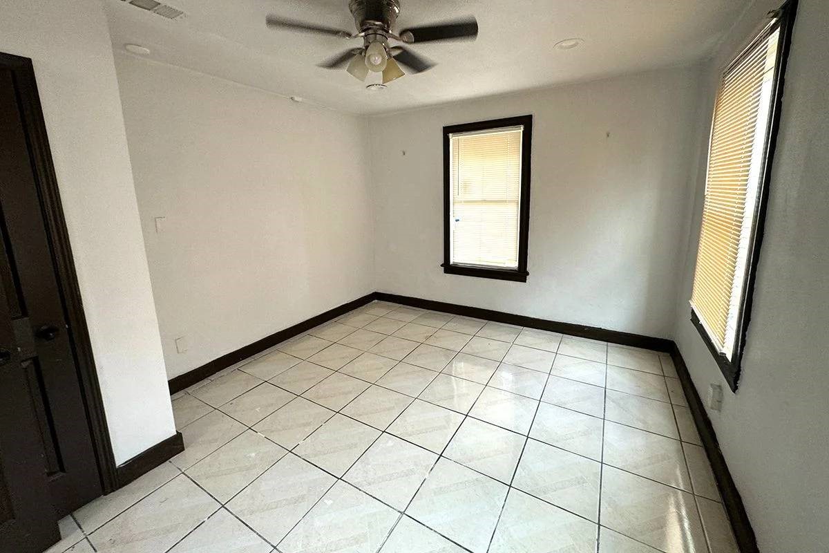 2824 Isabella Street Property Photo 4