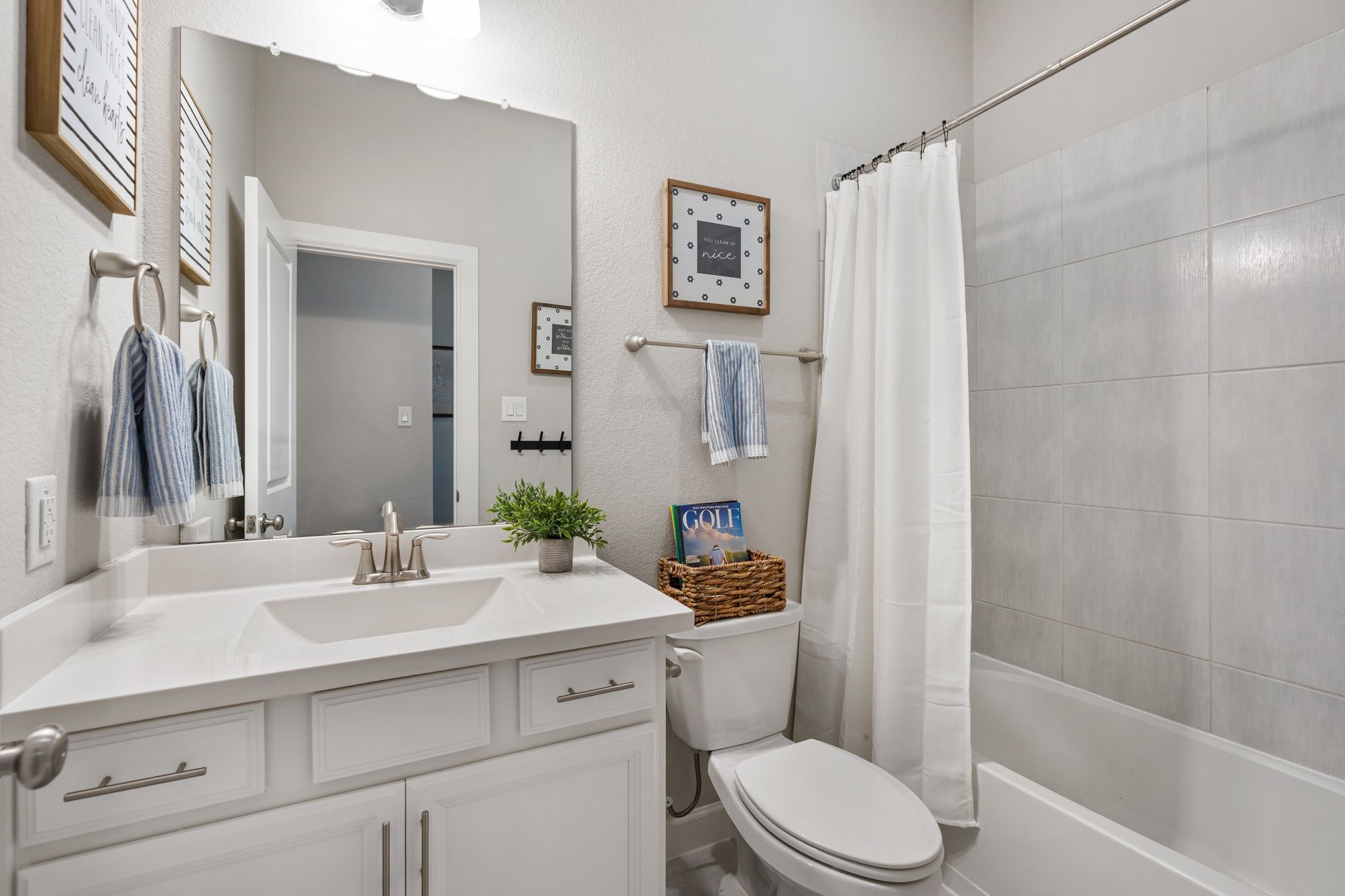 6034 Daggerwing Way Property Photo 7