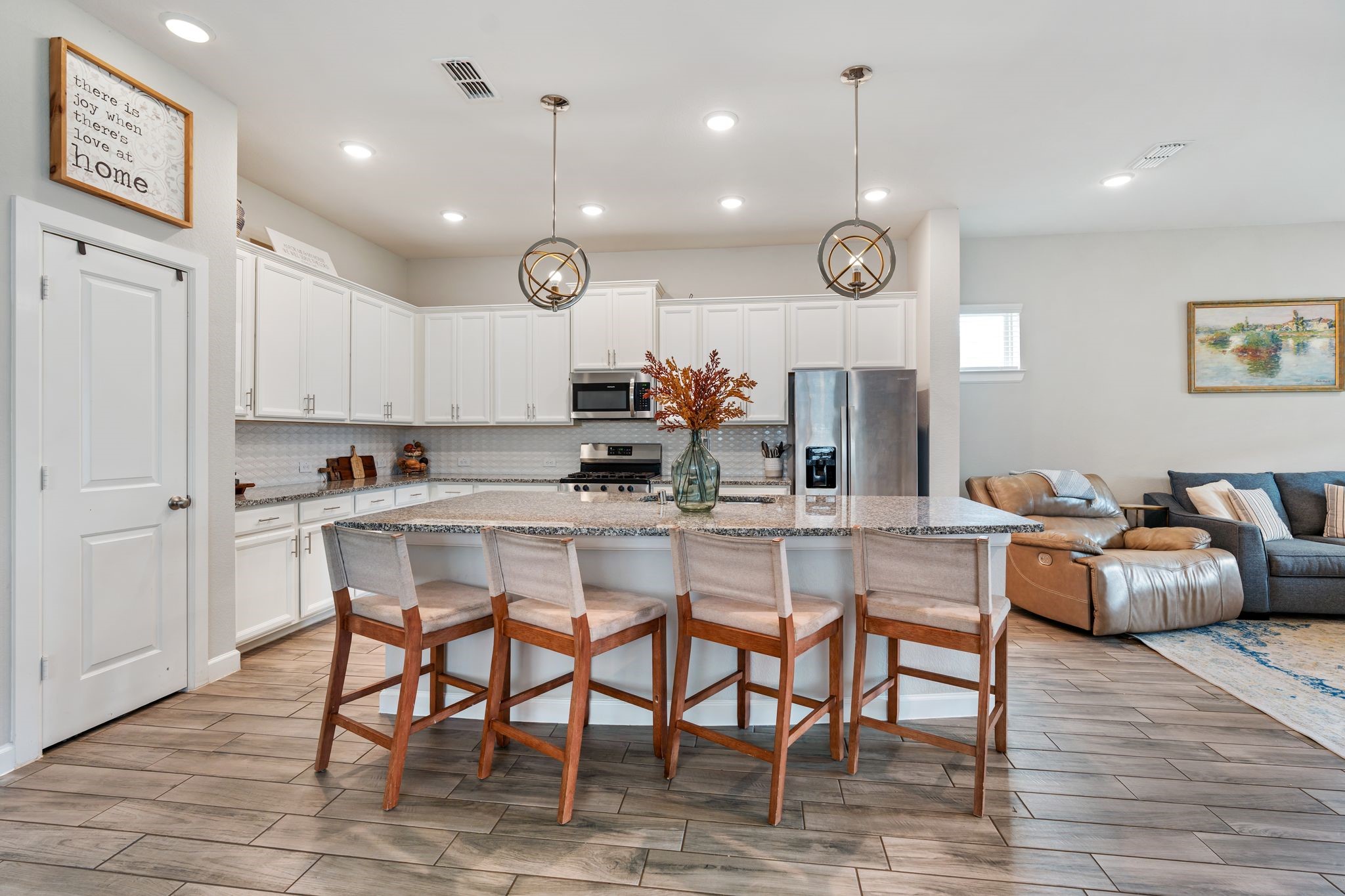 6034 Daggerwing Way Property Photo 11