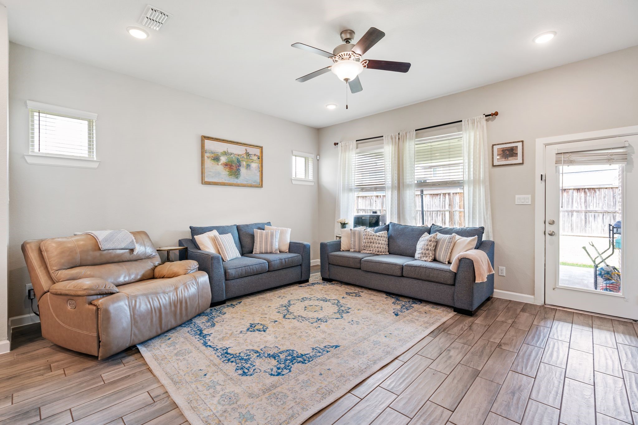 6034 Daggerwing Way Property Photo 17