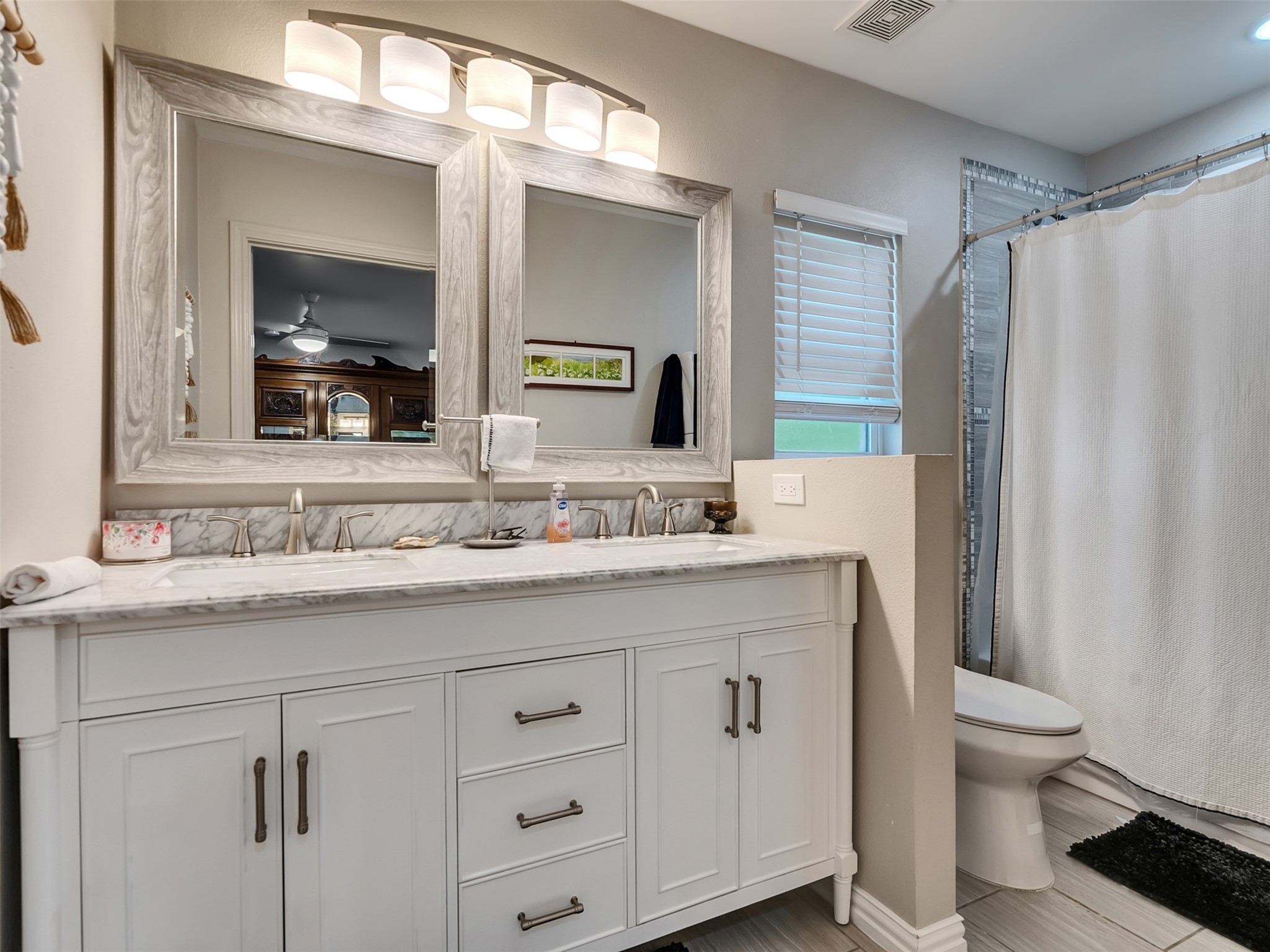 10309 Chesterfield Drive Property Photo 12