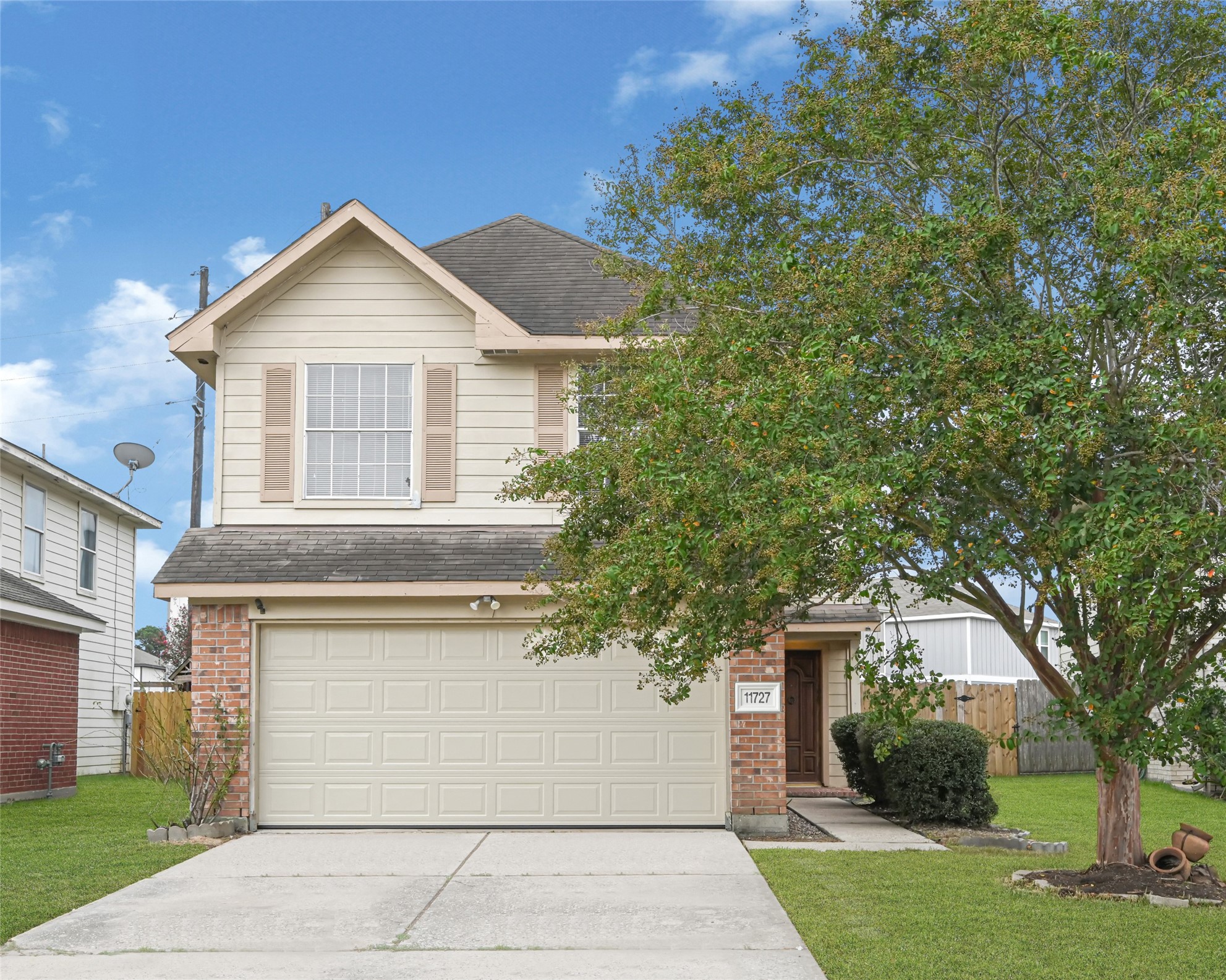 11727 Rolling Stream Drive Property Photo 1