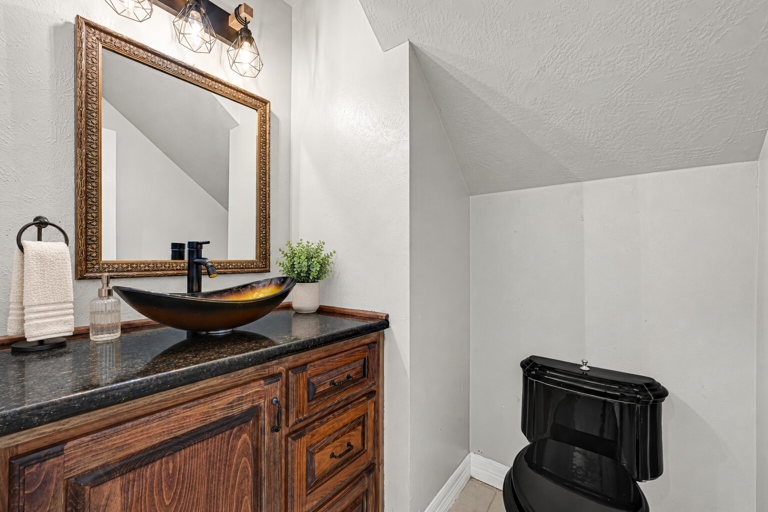 11727 Rolling Stream Drive Property Photo 8