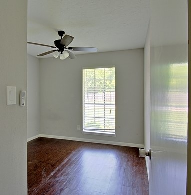 5107 Rivertree Lane Property Photo 8