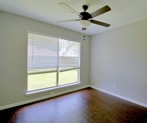 5107 Rivertree Lane Property Photo 10