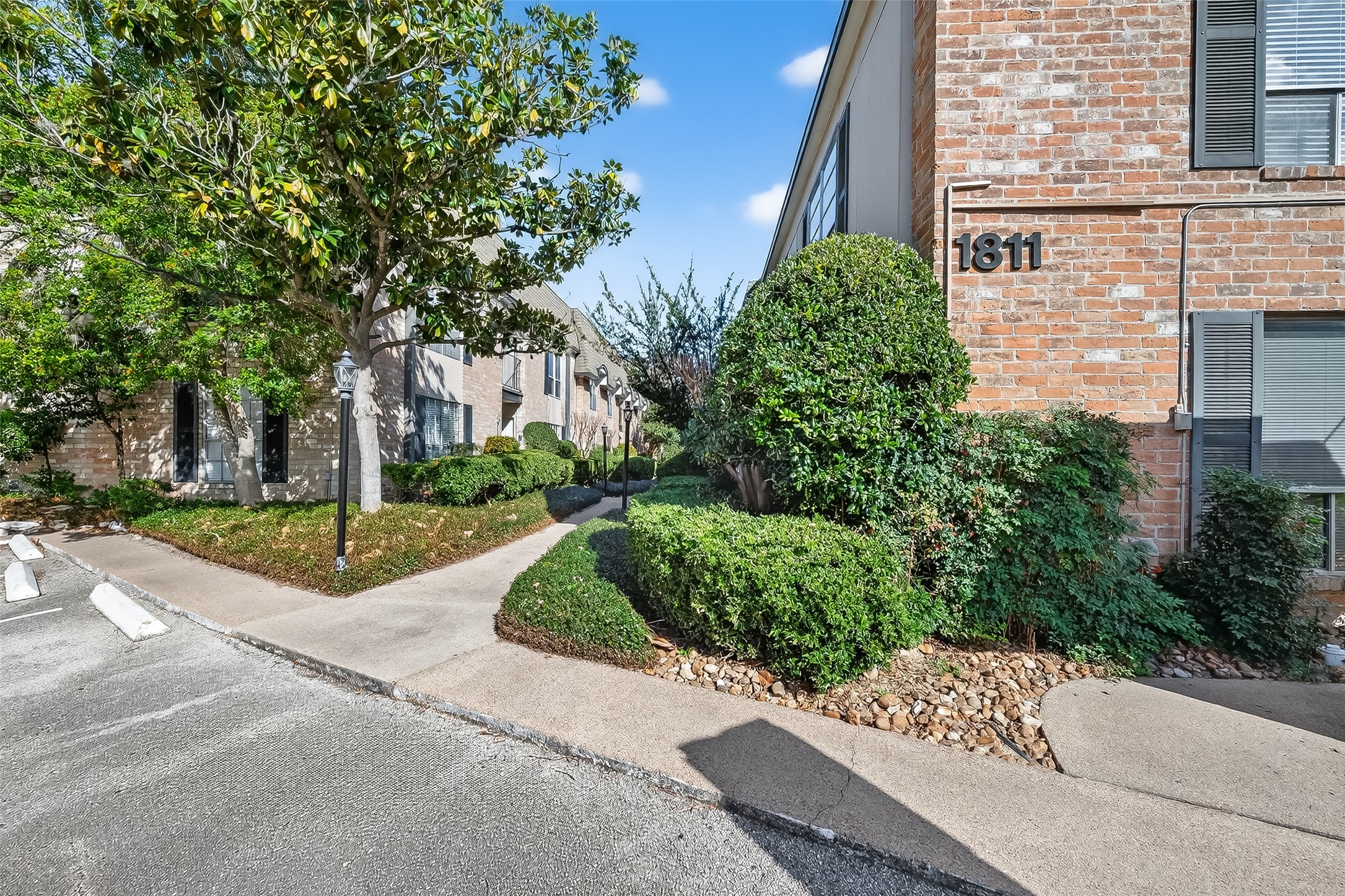 1811 Stoney Brook Drive 91 Property Photo 25