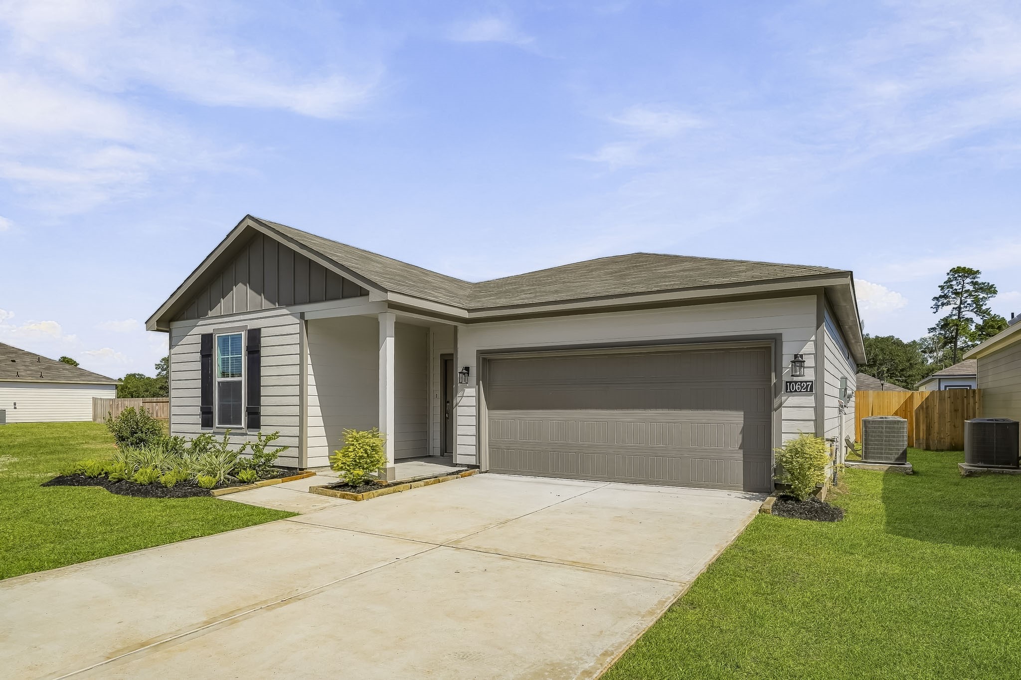 10627 Crockett Meadows Boulevard Property Photo 2