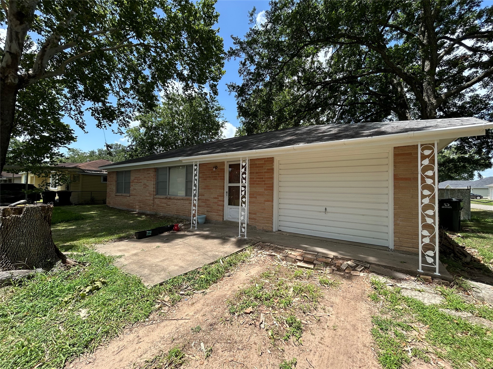 102 Draper Street Property Photo 1