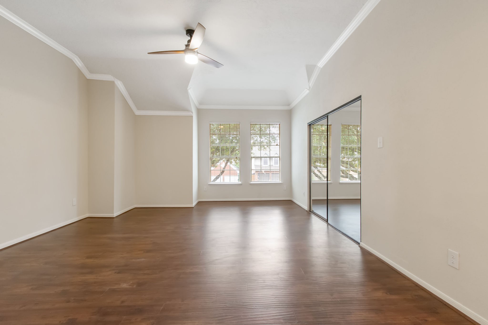 14806 Cedar Isle Drive Property Photo 7