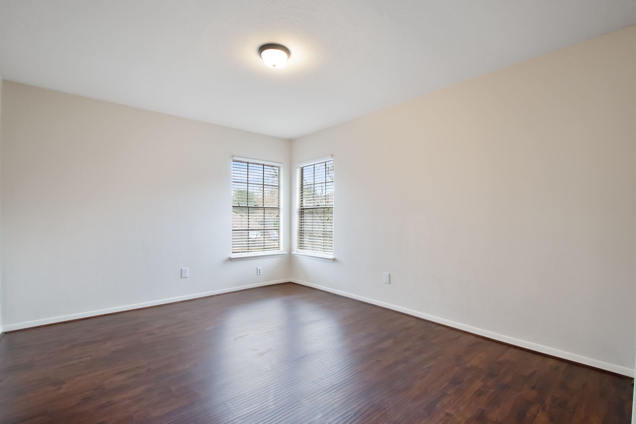 14806 Cedar Isle Drive Property Photo 15