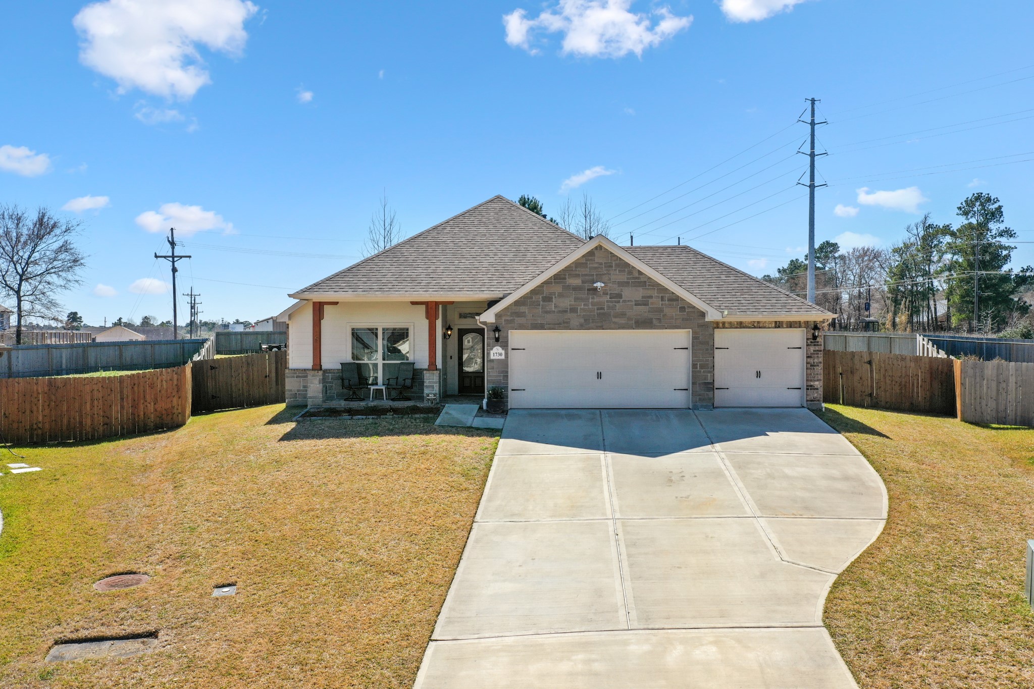1730 Wandering Hills Road Property Photo 2