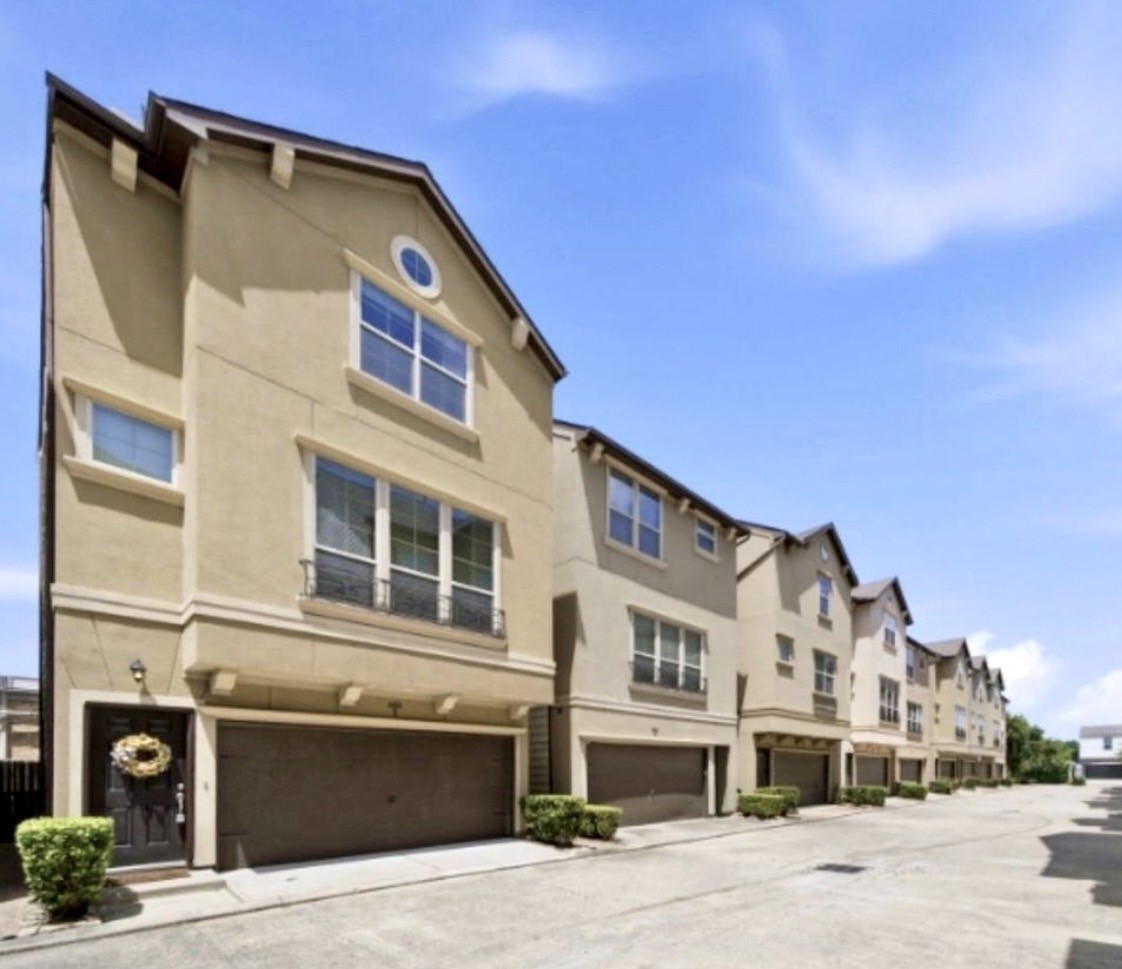 6363 Fairdale Lane L Property Photo 1