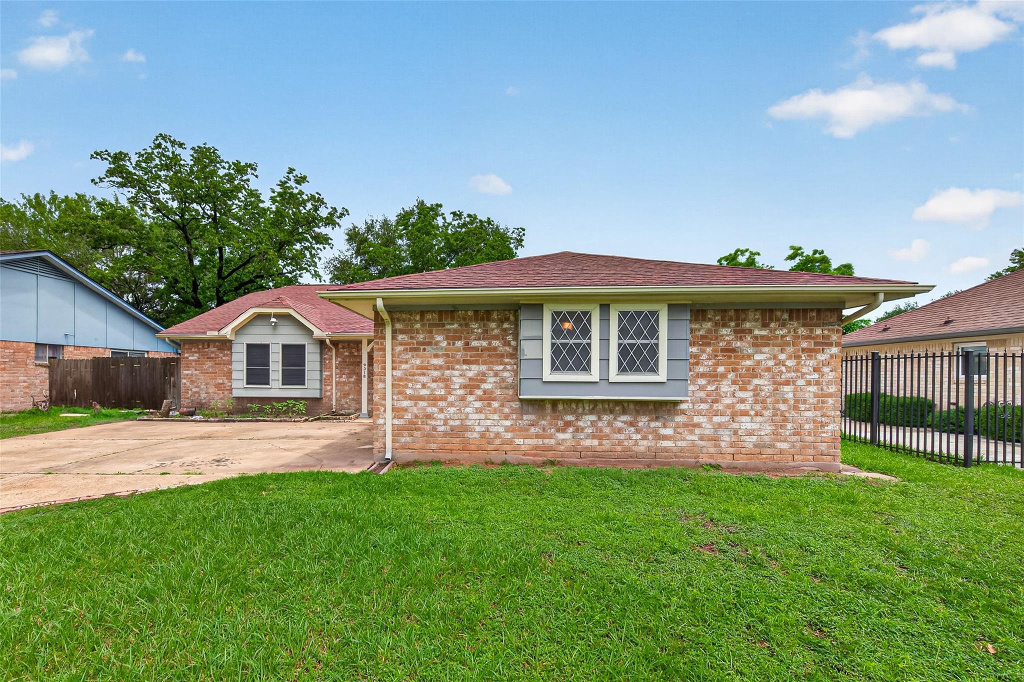 9318 Benning Drive Property Photo 2