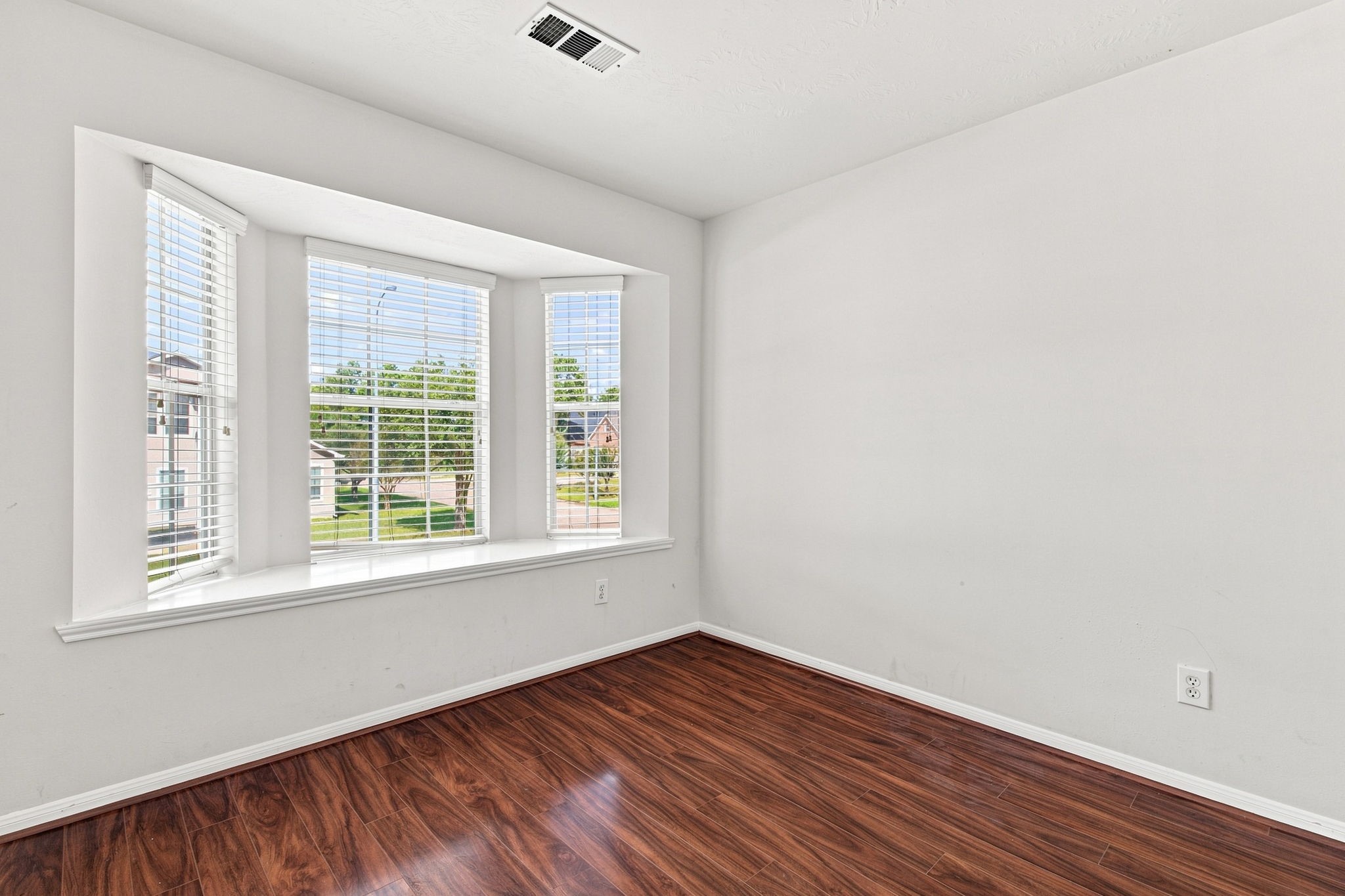 11122 W Cyrus Drive Property Photo 9