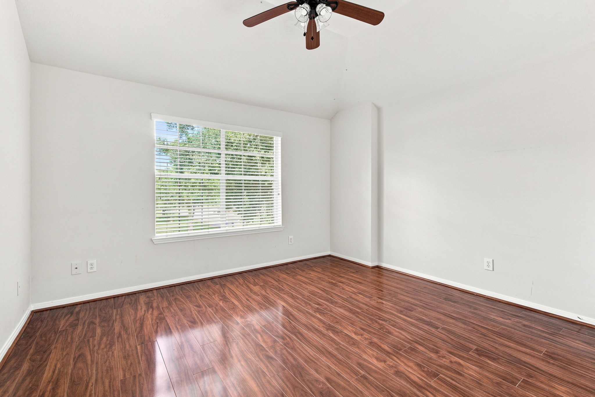 11122 W Cyrus Drive Property Photo 14