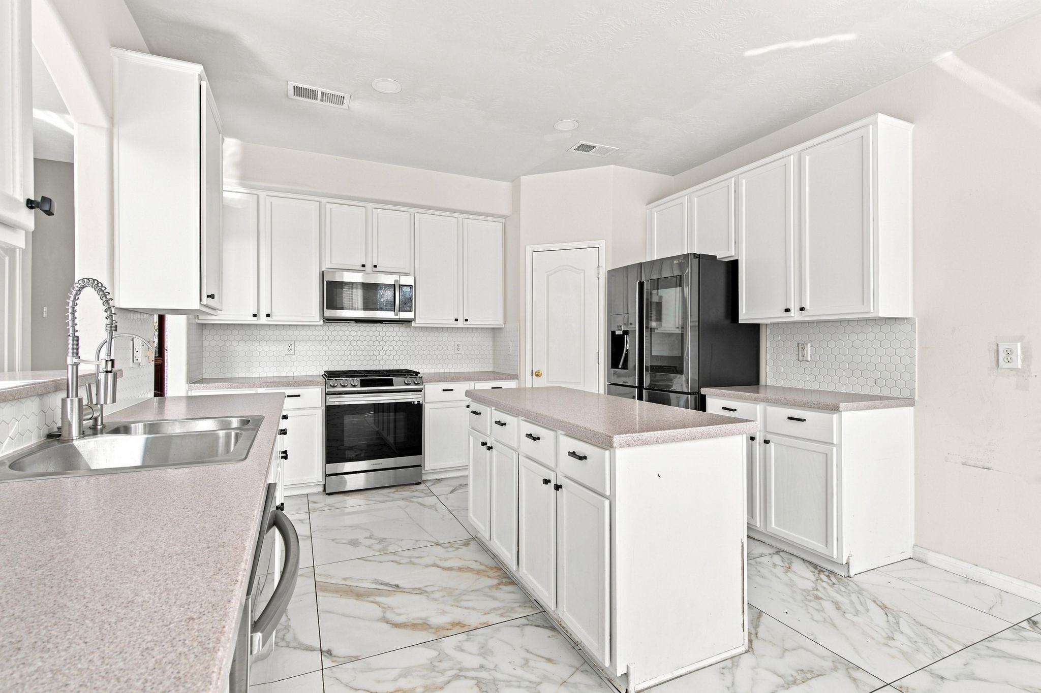 11122 W Cyrus Drive Property Photo 24