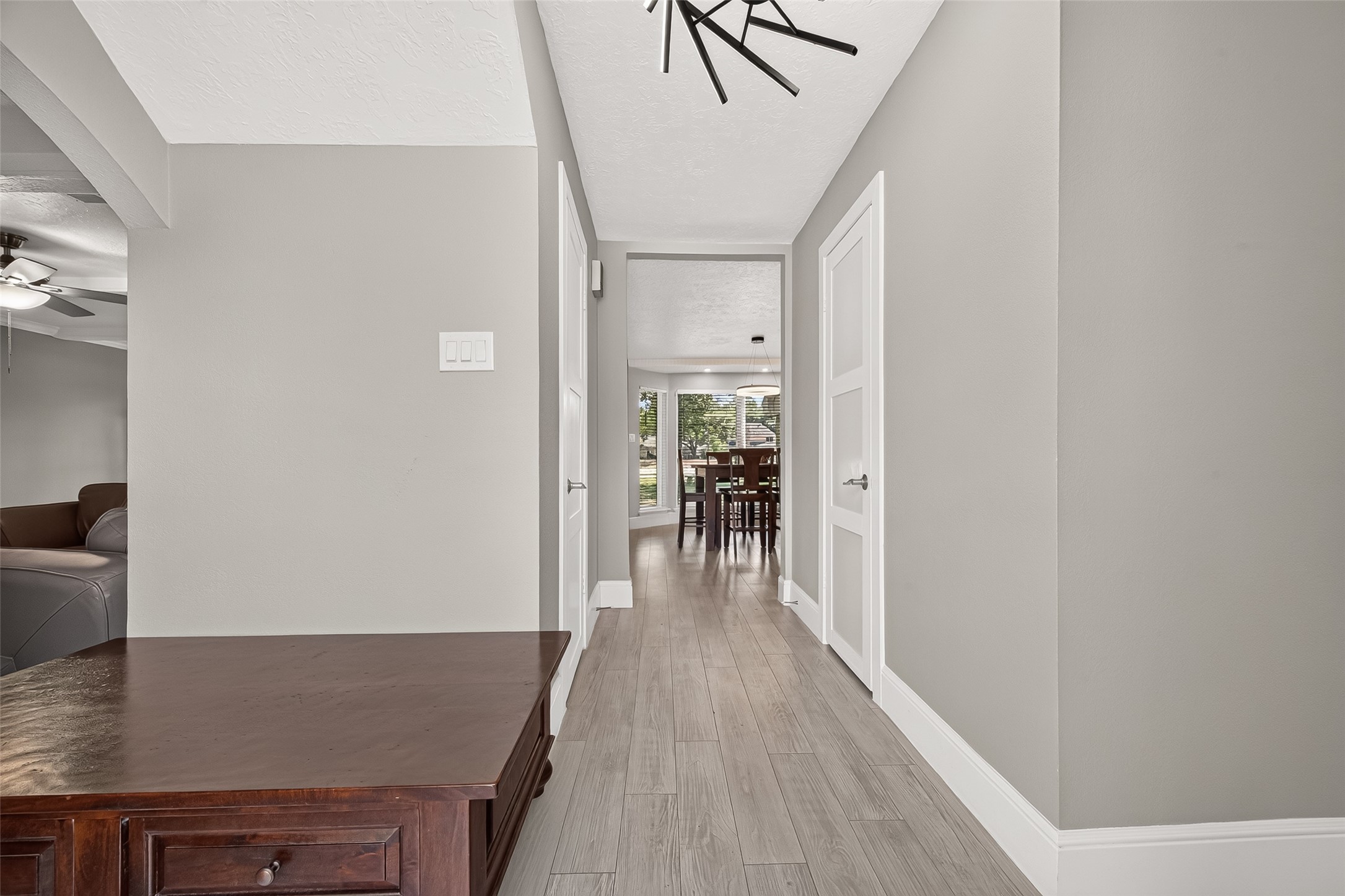 5507 Arncliffe Drive Property Photo 5