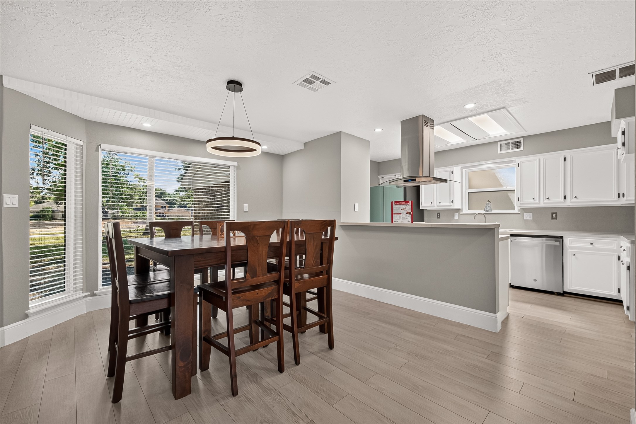 5507 Arncliffe Drive Property Photo 14