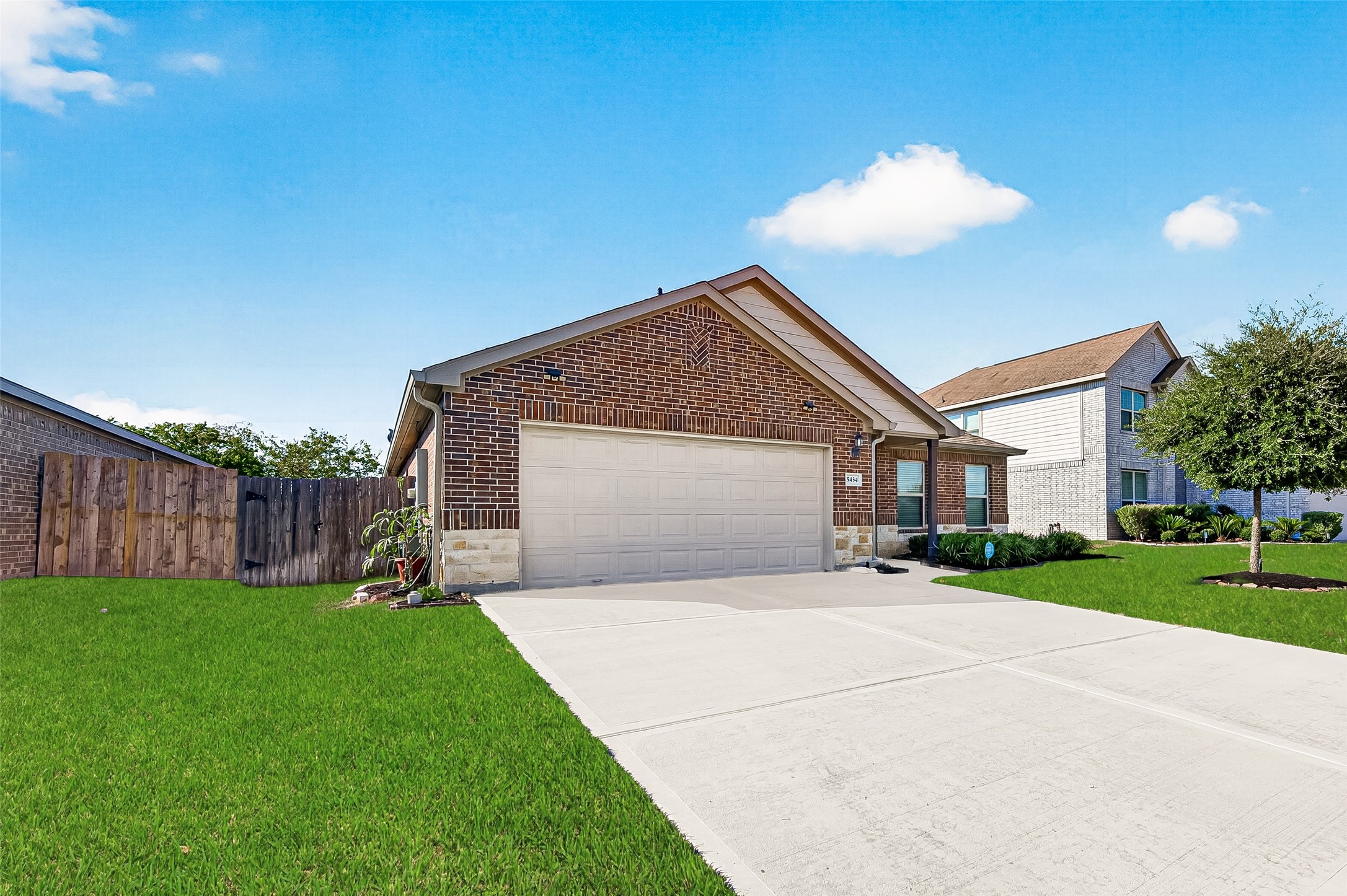 5434 Prairie Dog Fork Lane Property Photo 4