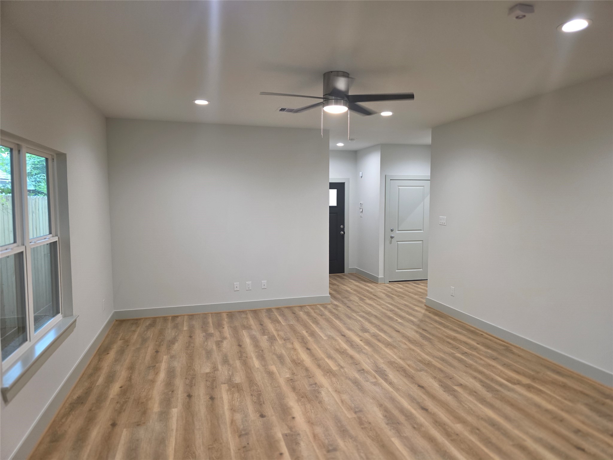 3318 Webster Street Property Photo 9