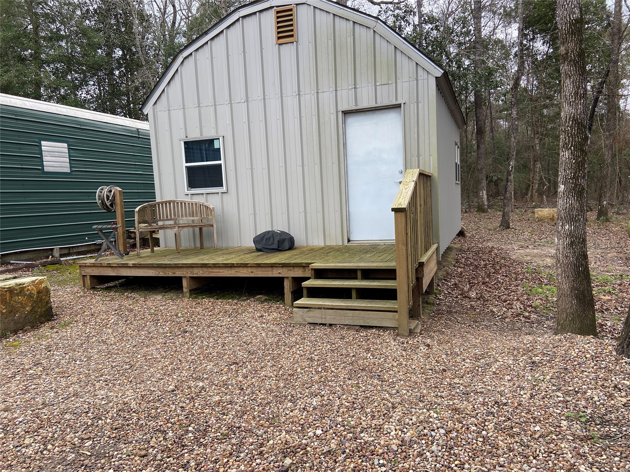 237 E Peterson Loop Property Photo 6