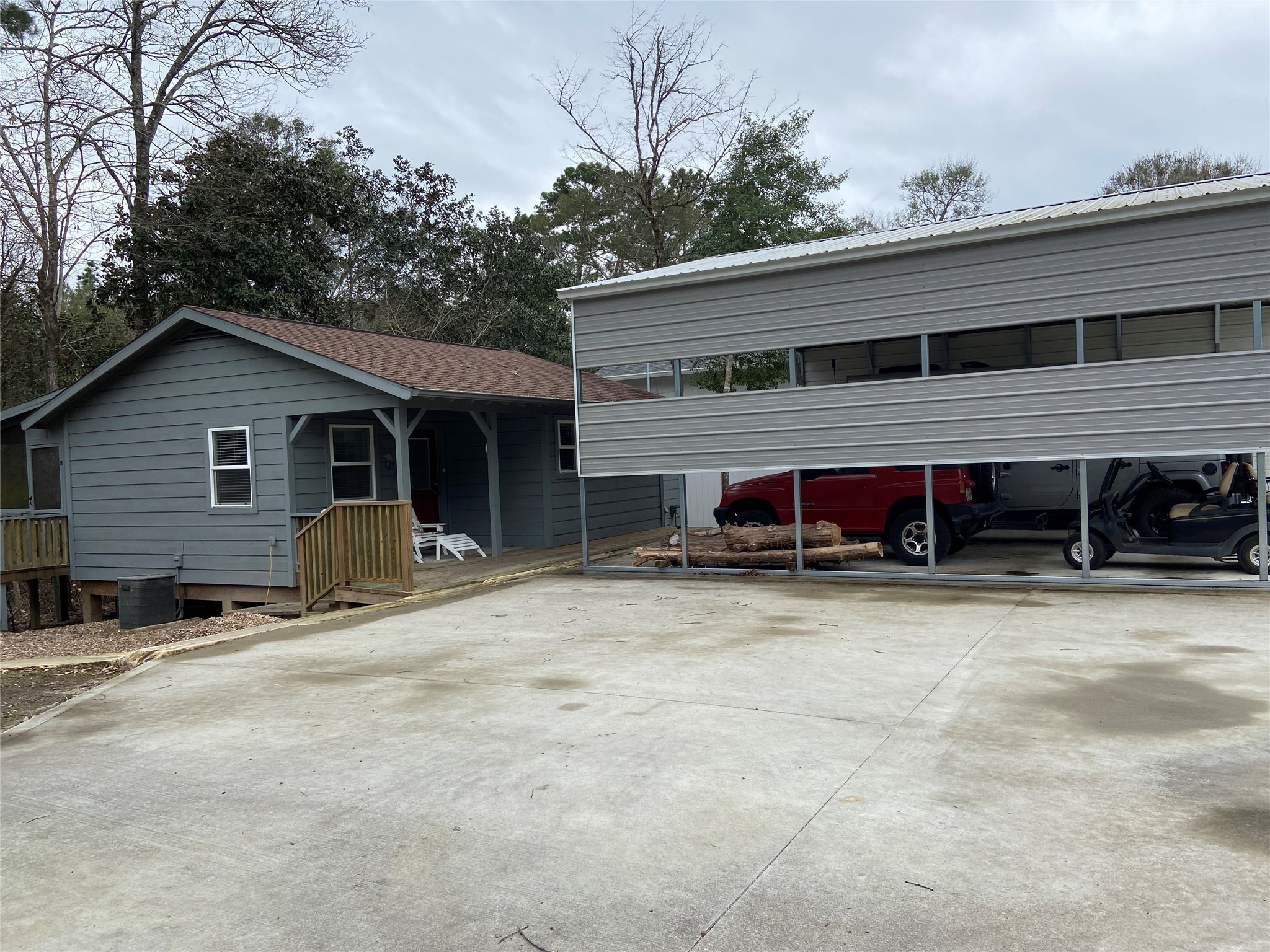 237 E Peterson Loop Property Photo 11